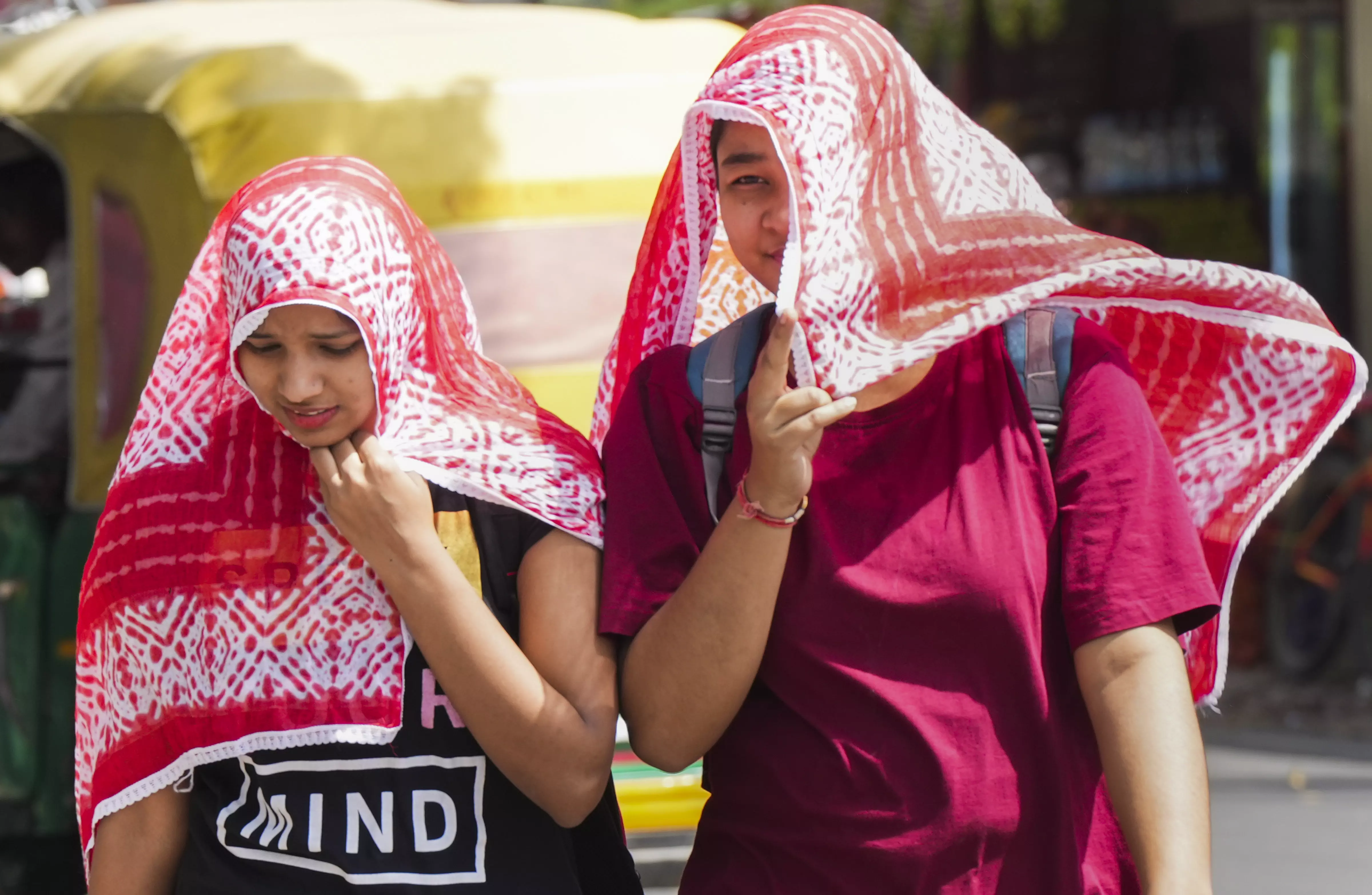 Heat wave to continue: IMD issues red alert across north India for next 5 days