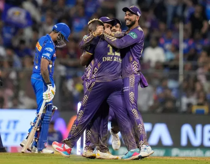 KKR players celebrate the wicket of Mumbai Indians skipper Hardik Pandya. Photo: PTI