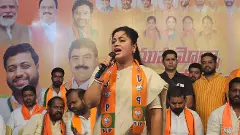 Maharashtra | Ex-BJP MP Navneet Rana, aides attacked in Amravati; 45 booked