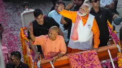 PM Modi holds 6km long roadshow in Varanasi; to file nomination papers tomorrow