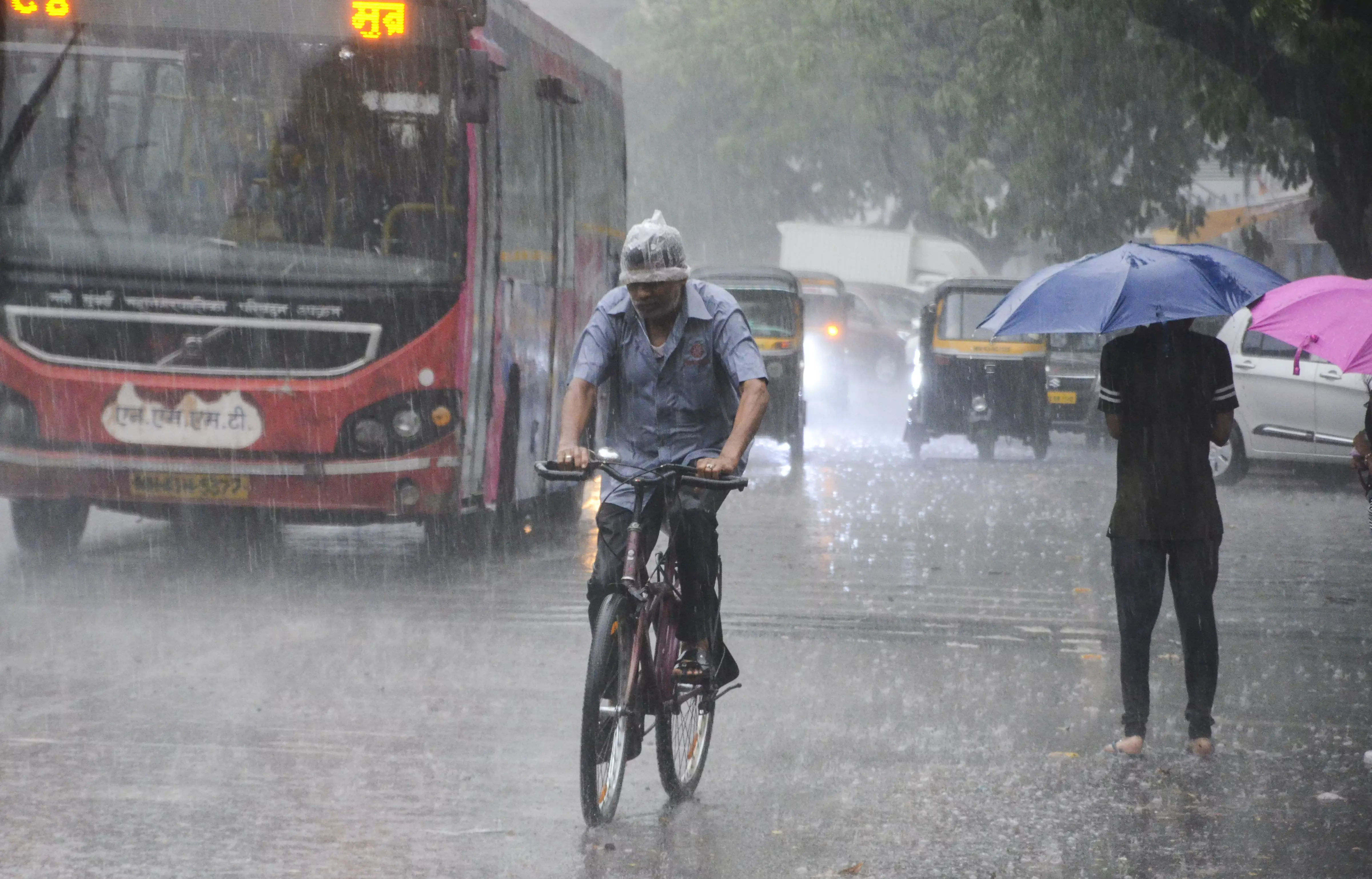 Mumbai: Flight operations hit after heavy rainfall, dust storm