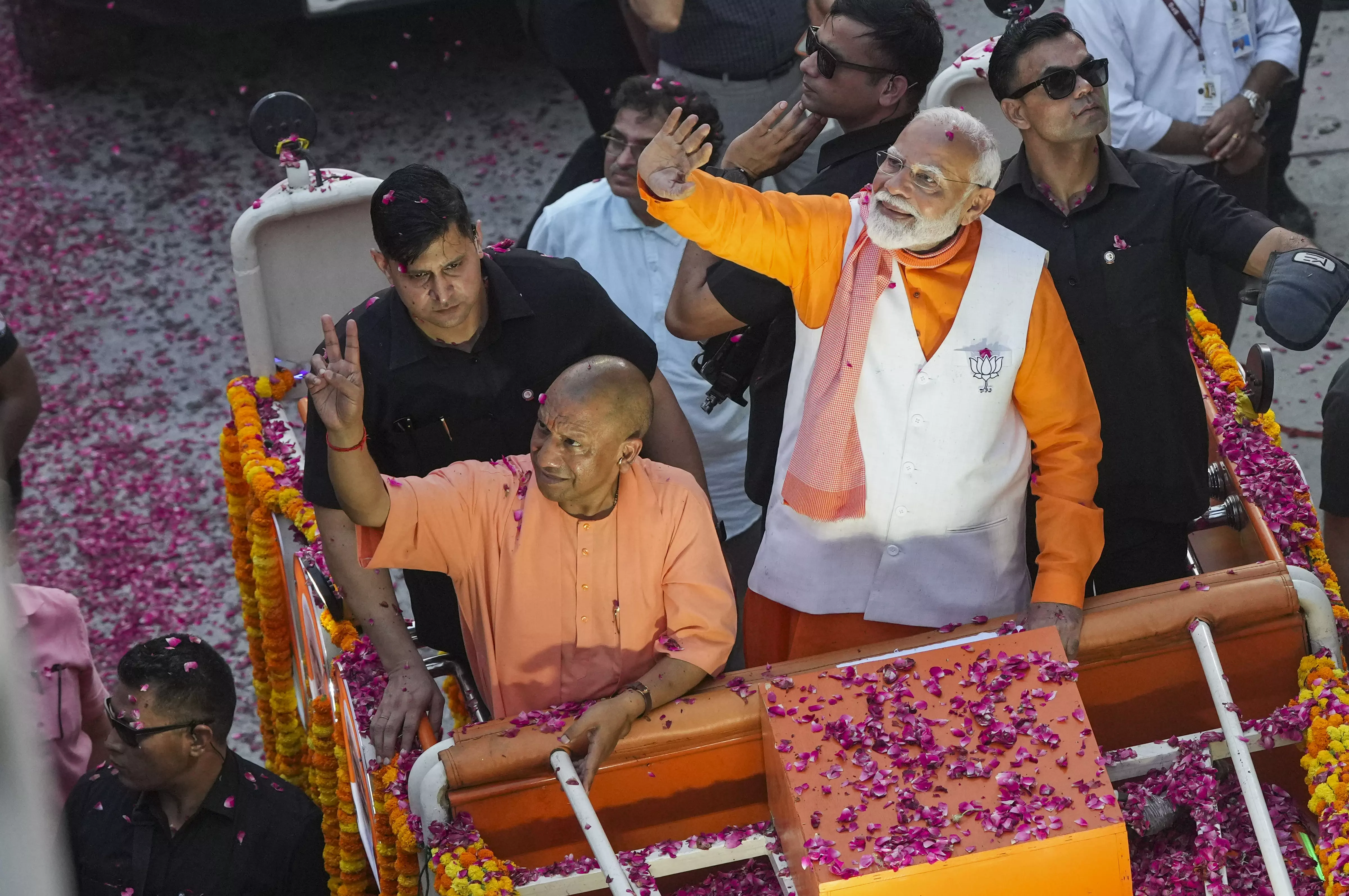 PM Modi holds 6km long roadshow in Varanasi; to file nomination papers tomorrow