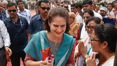 Priyanka Gandhi to Congs Amethi pick Kishori Lal Sharma: Was sure you would win