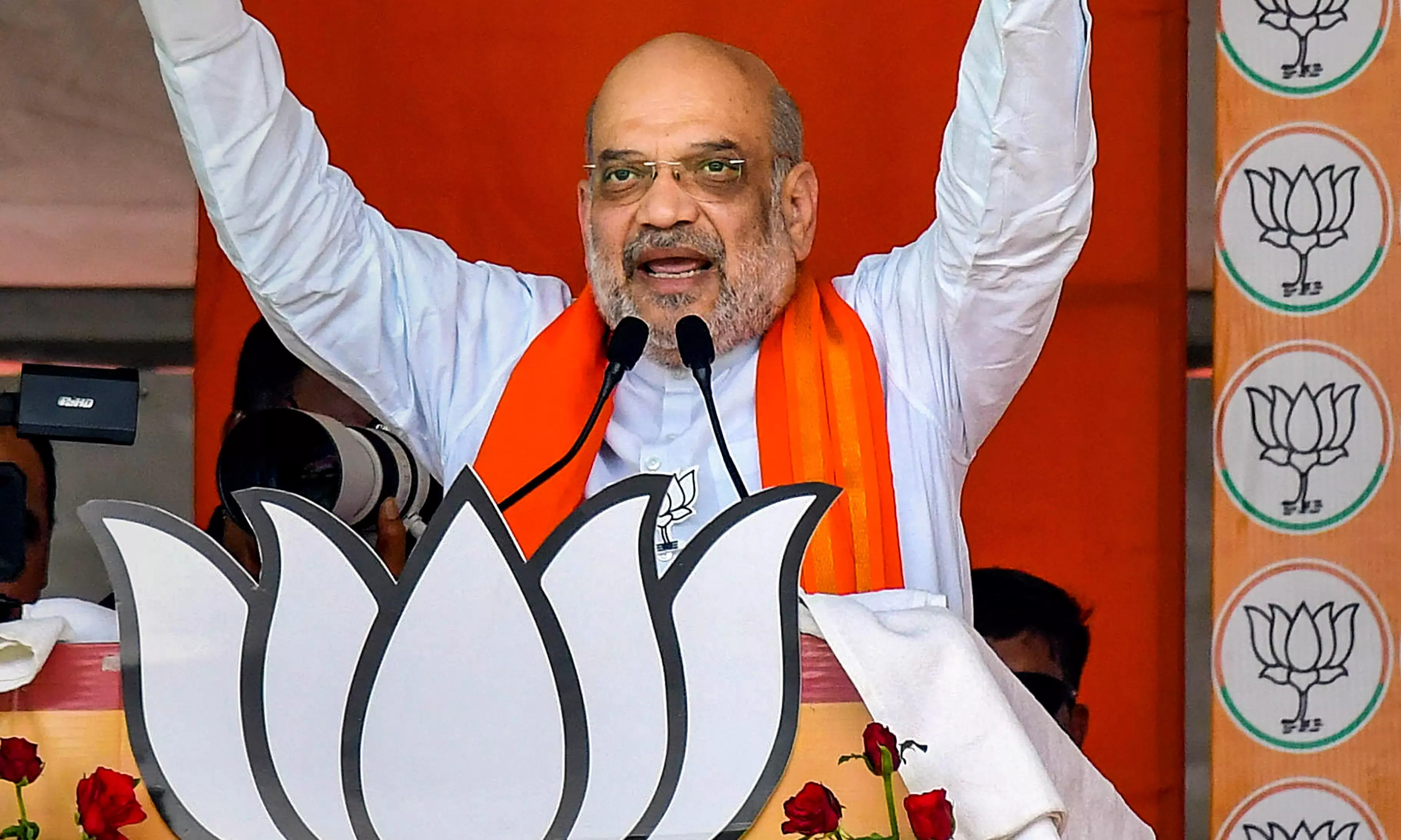 Amit Shah accuses Congress of preserving Article 370 for 70 years