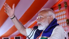 To laud Adityanath govt on women safety, Modi recalls Mulayams boys will be boys remark