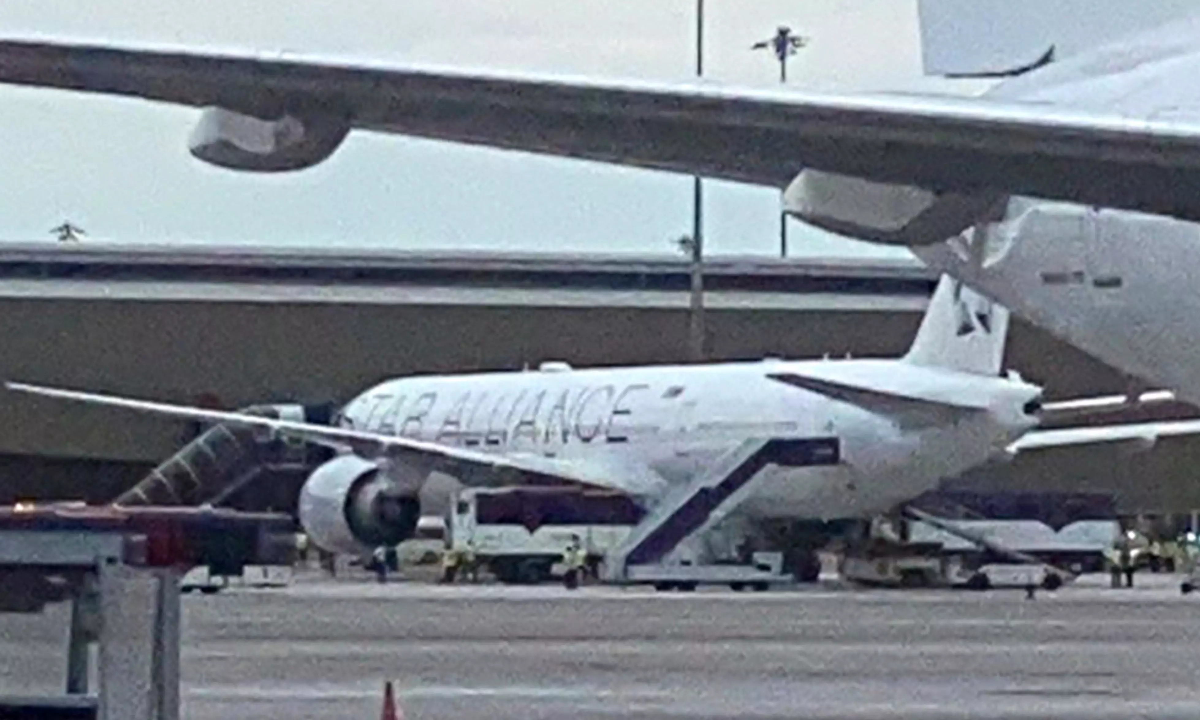 Turbulence kills 1, injures 30 passengers on London-Singapore flight