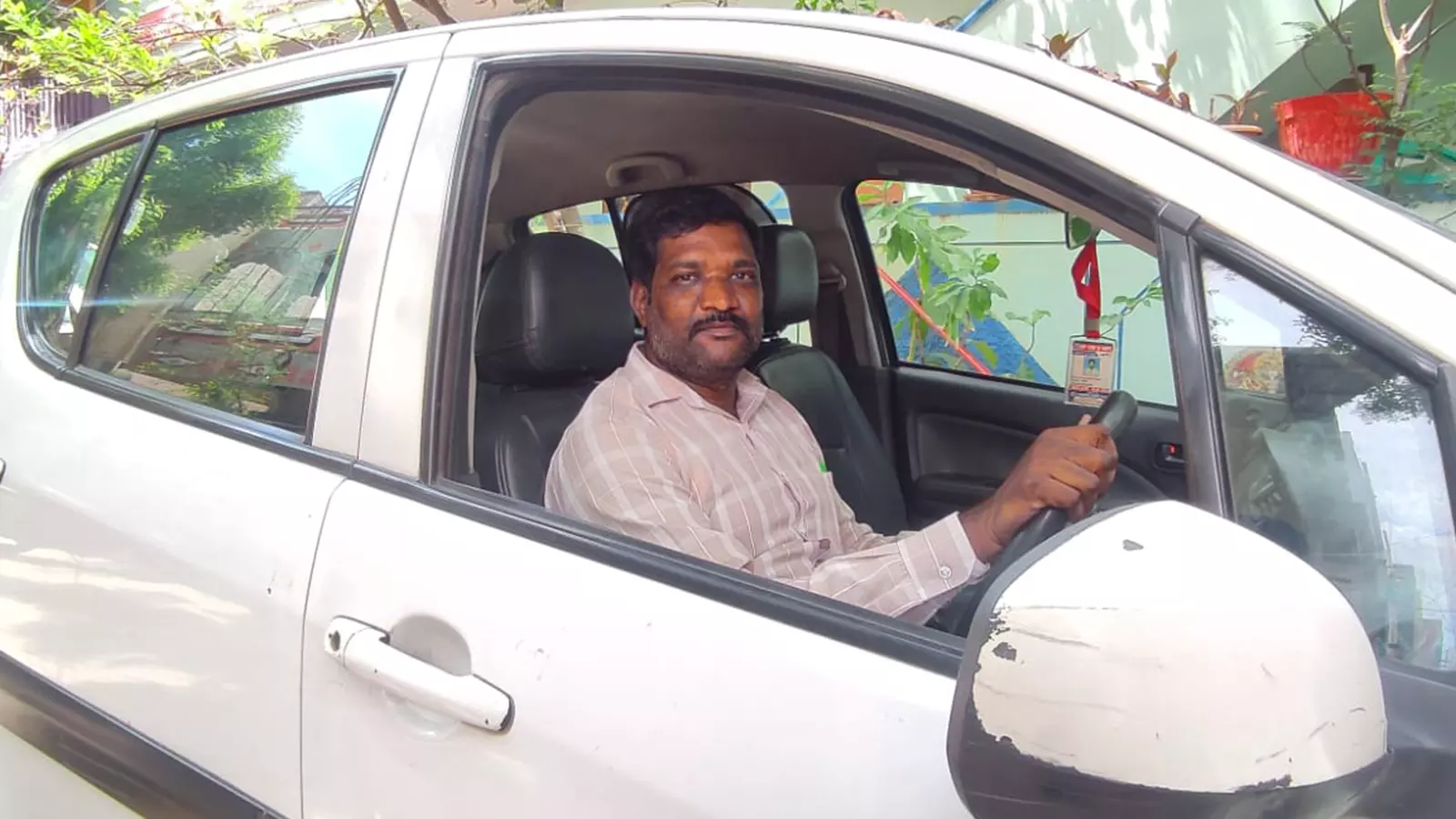 Cab driver Santosh Kumar suffered a heatstroke and incurred medical expenses worth Rs 15,000.