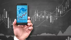 Sensex, Nifty hit fresh peaks in early trade