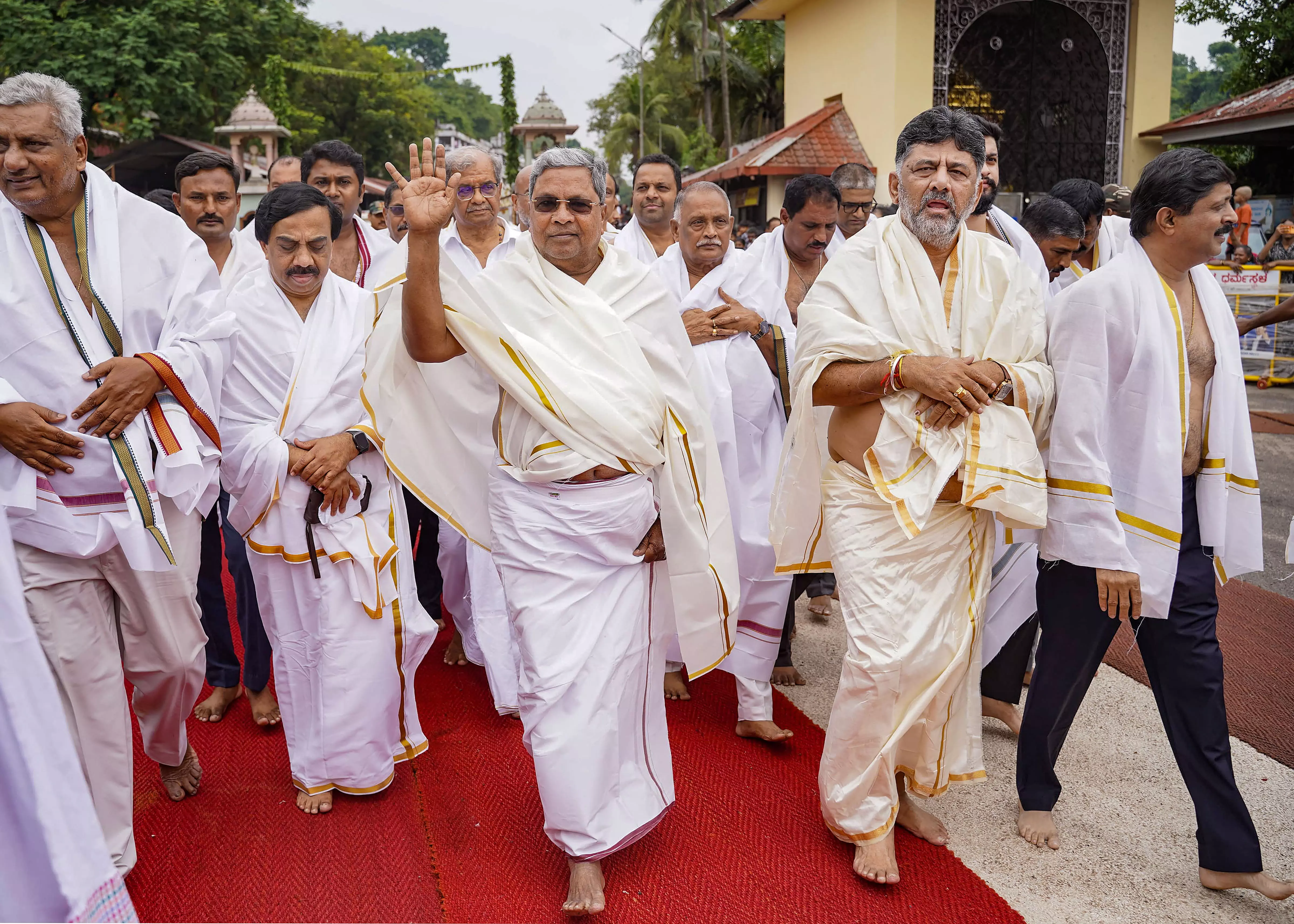 Karnataka Chief Minister Siddaramaiah and Deputy CM DK Shivakumar during a visit to Shri Kshetra Dharmasthala