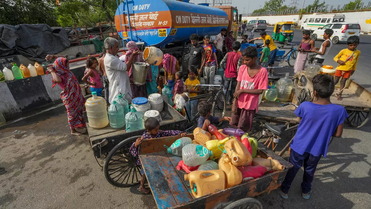Delhi water crisis: SC tells Himachal to release 137 cusecs, Haryana to facilitate flow to capital