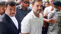 Rahul reviews Congress performance in Lok Sabha polls in Karnataka