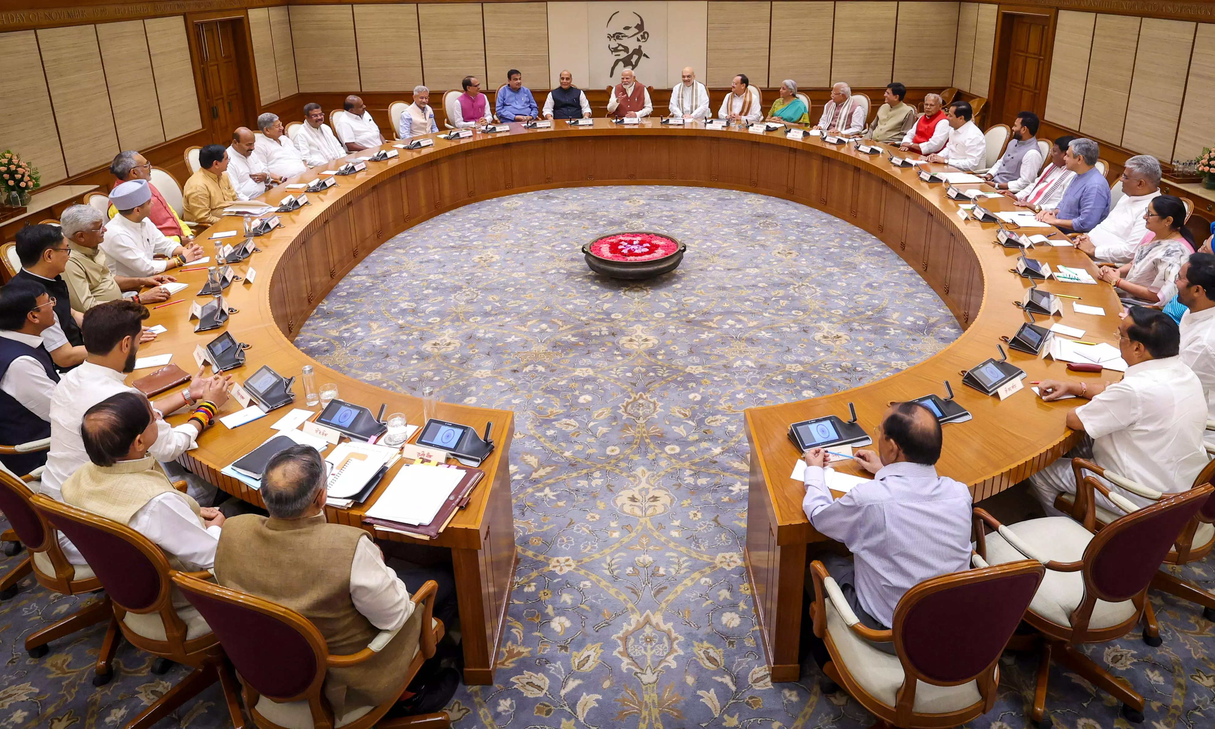 New council of ministers: 11 are 12th pass, 57 are graduates or above