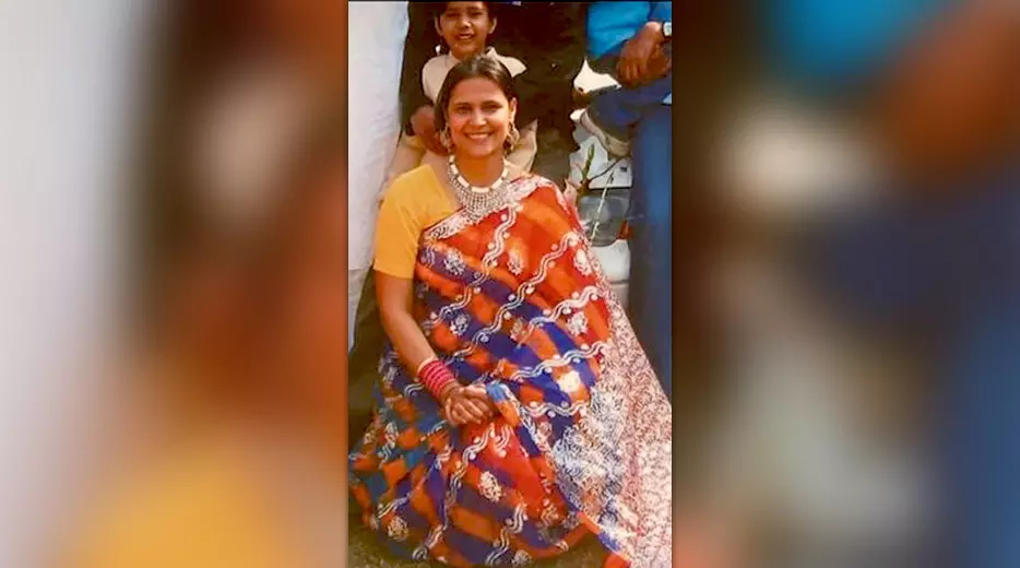 Sofia Nabi in a chaapa sari.