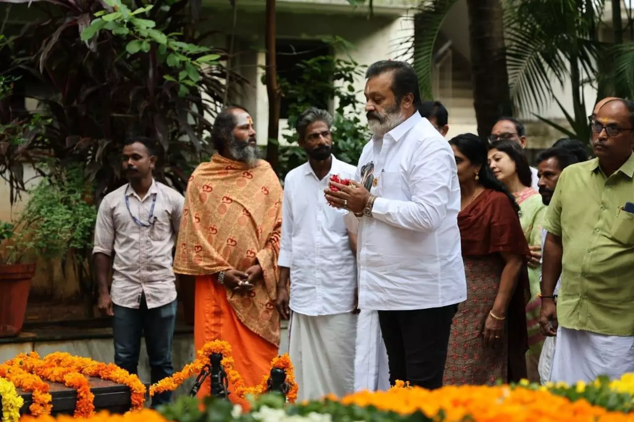 Kerala: Suresh Gopi visits Karunakaran’s memorial, calls Indira Gandhi ‘mother of India’