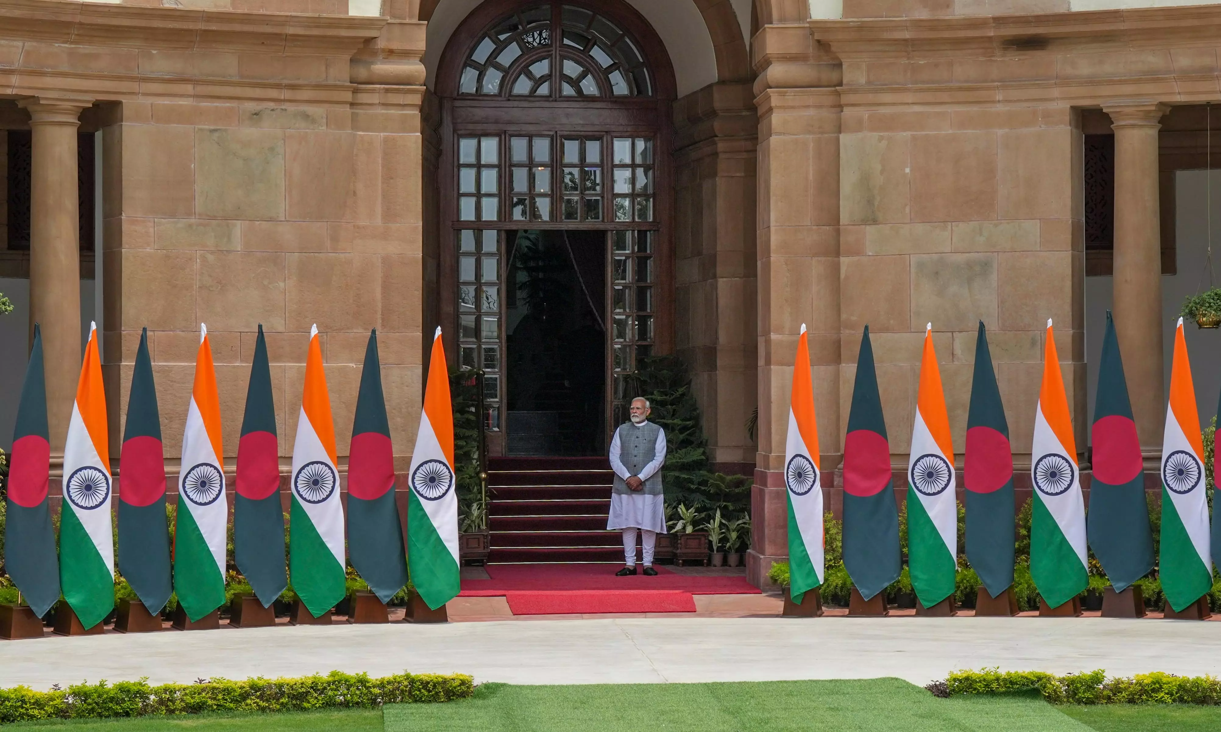 Comprehensive trade pact: India, Bangladesh agree to start talks