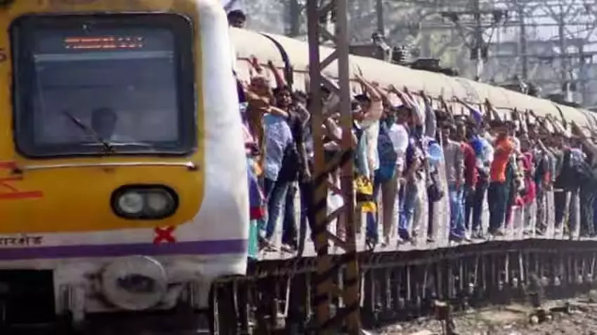 Ashamed to see Mumbai rail commuters travelling like cattle: High Court