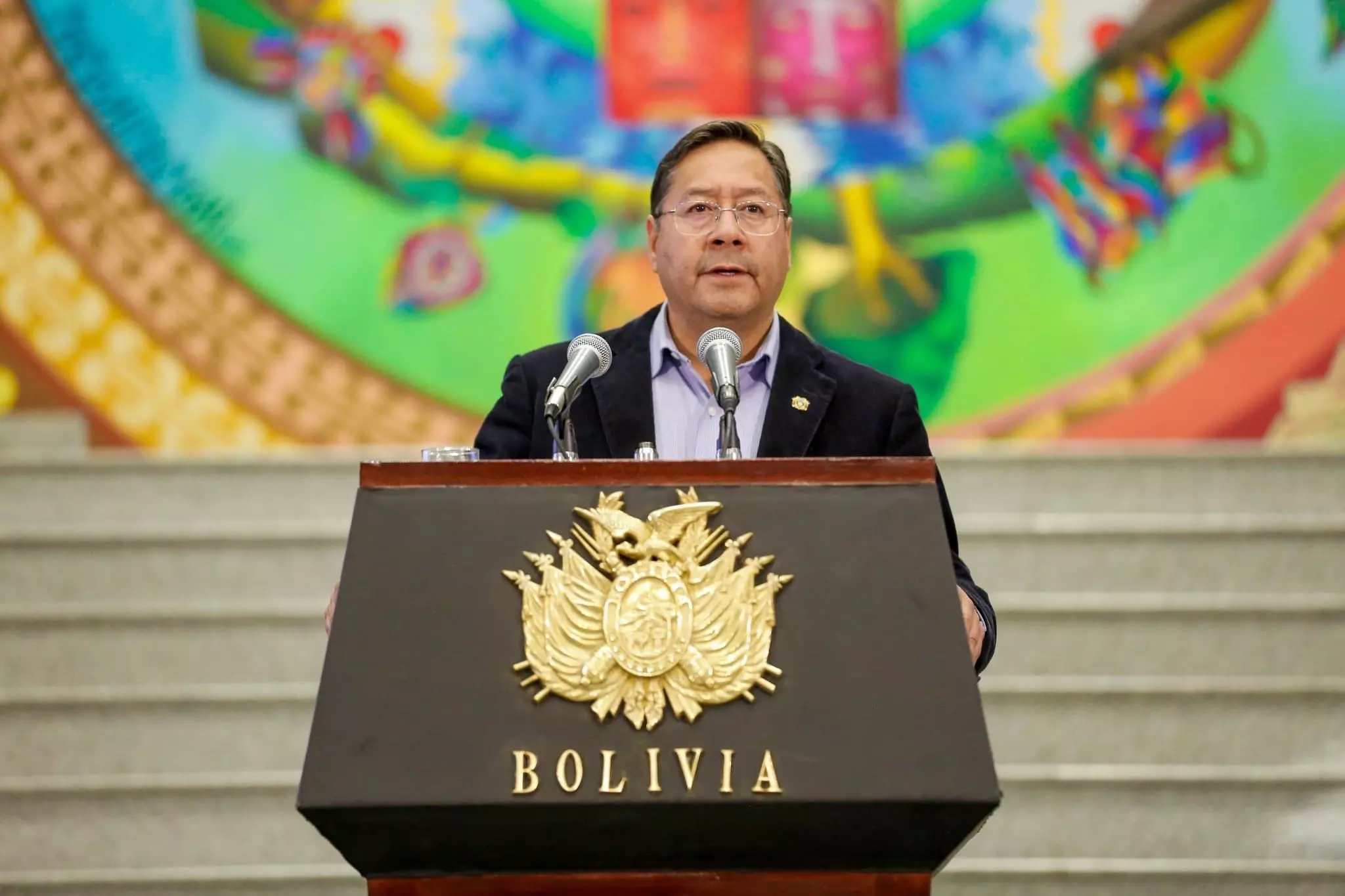 Coup attempt in Bolivia fails as president urges people to mobilise against democracy threat