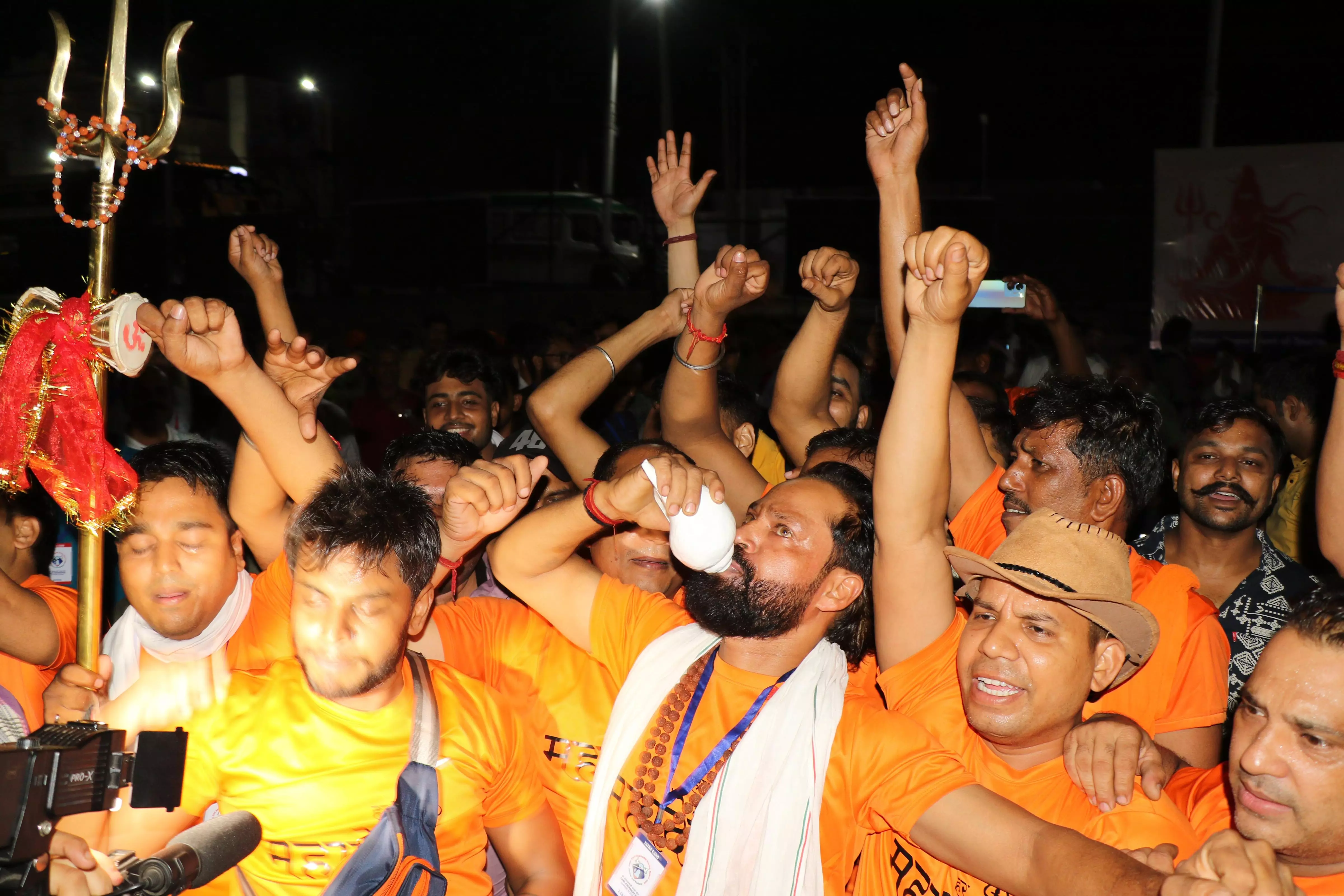 Amarnath Yatra: 52-day pilgrimage begins as first batch leaves twin base camps for shrine
