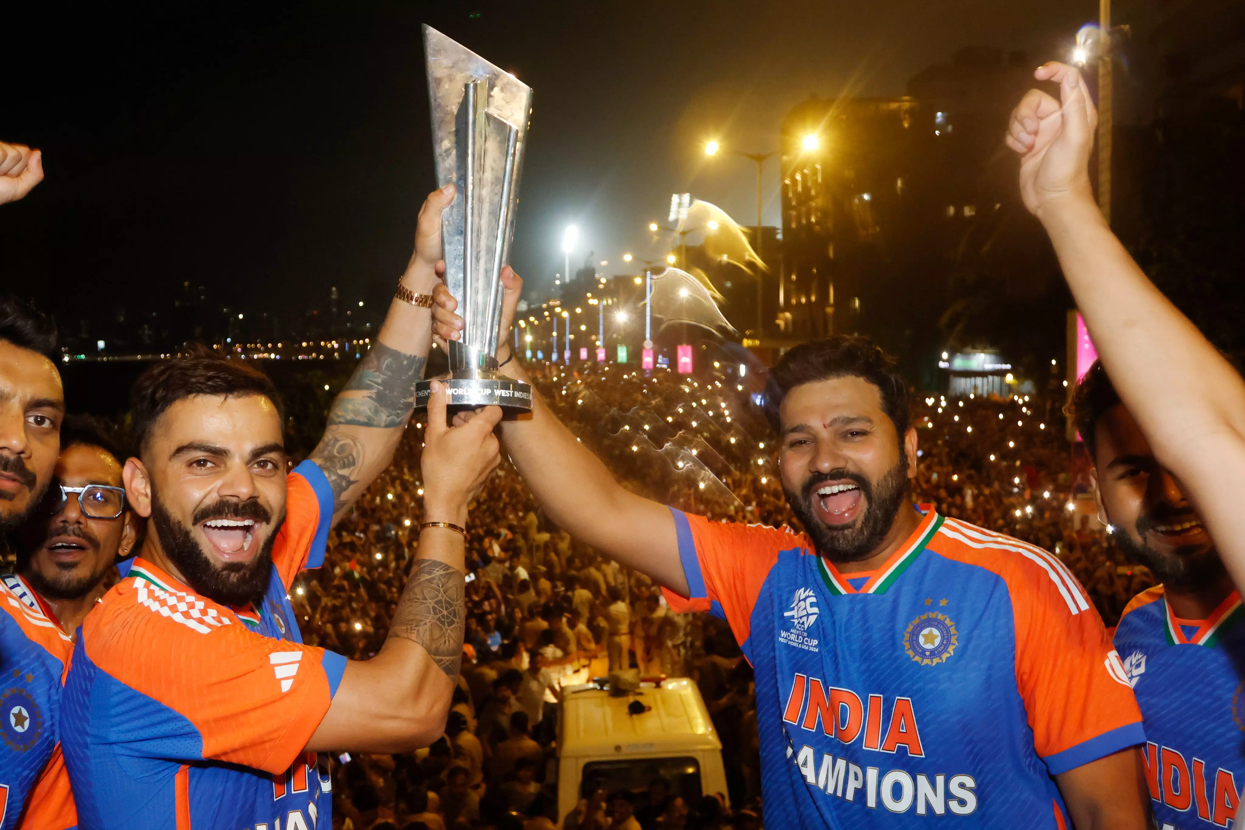 Kohli Never seen Rohit so emotional in 15 years like he was after T20