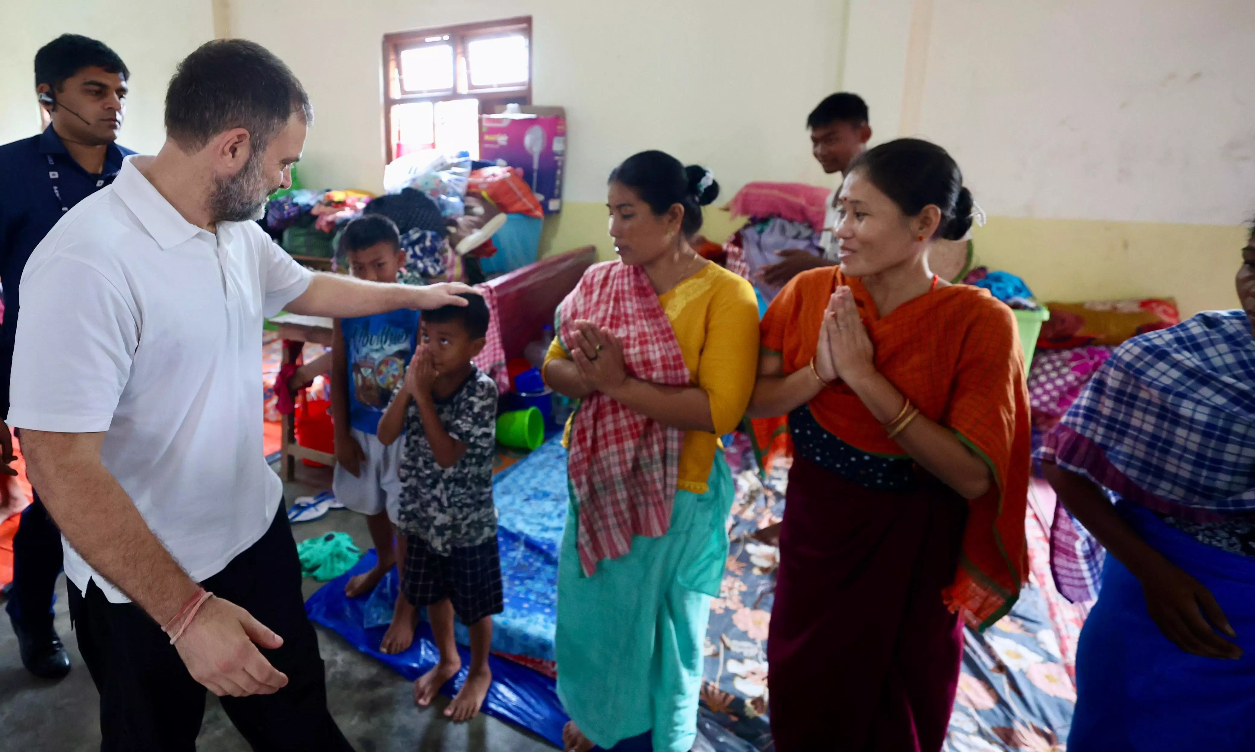 LIVE | Rahul meets people at relief camp in Churachandpur