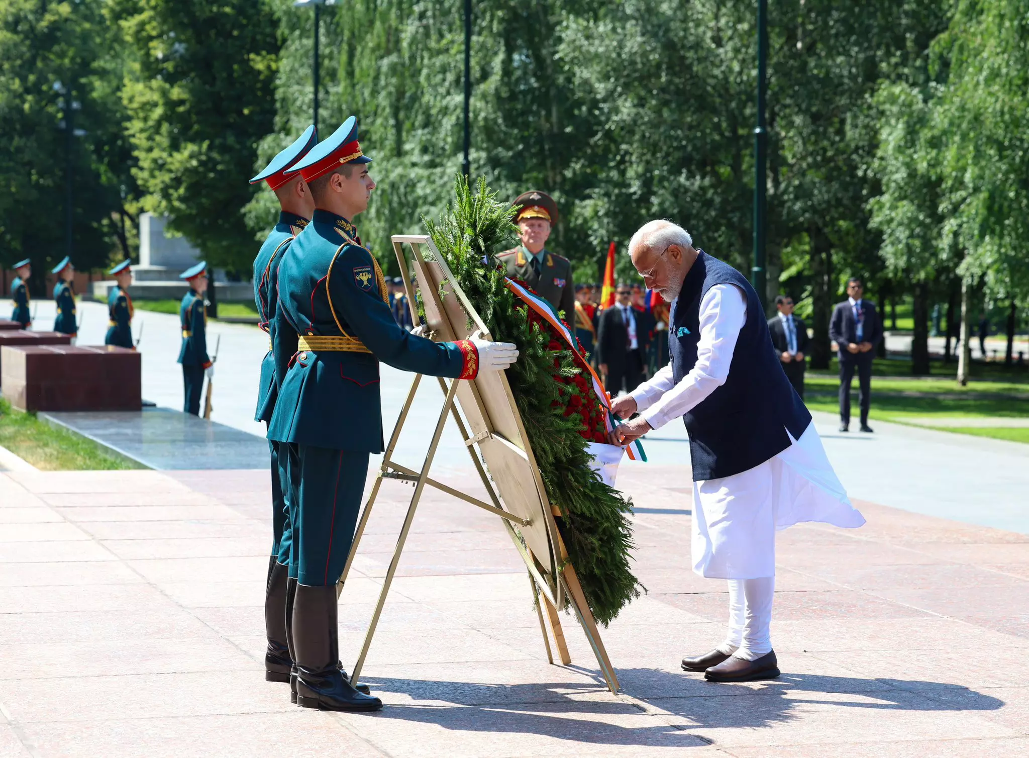 Modi asks Putin to end Ukraine war, wants UN Charter respected