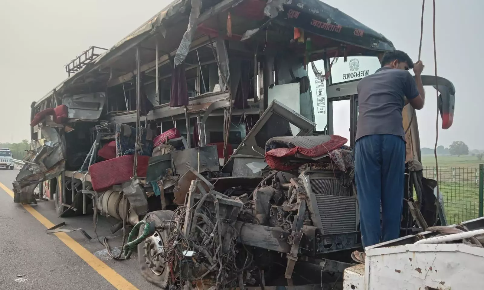 UP: 18 dead as sleeper bus crashes into milk tanker on Lucknow expressway