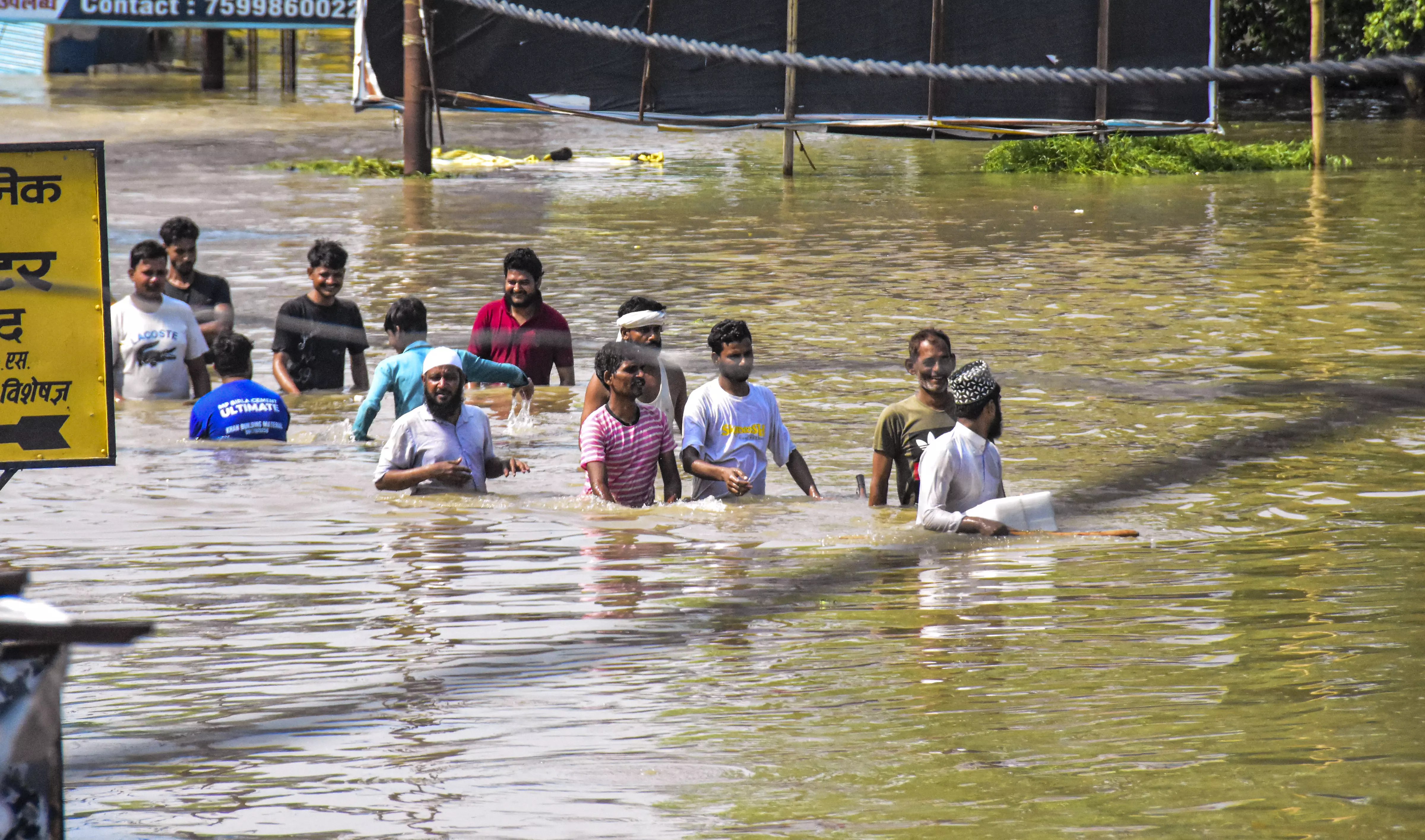 UP: Over 600 villages in 12 districts flooded; 19 dead in 24 hours