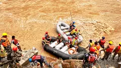 Nepal, River, Rescue, Buses swept away
