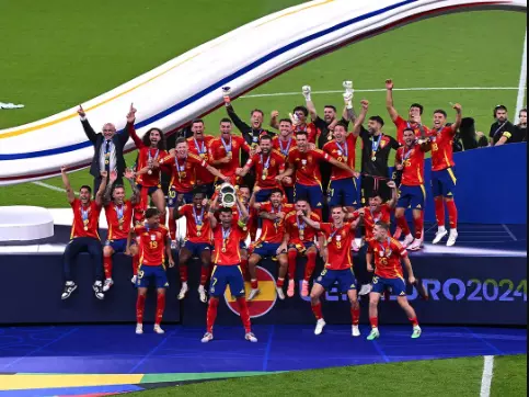 Spain beats England 2-1 to win Euro 2024 final