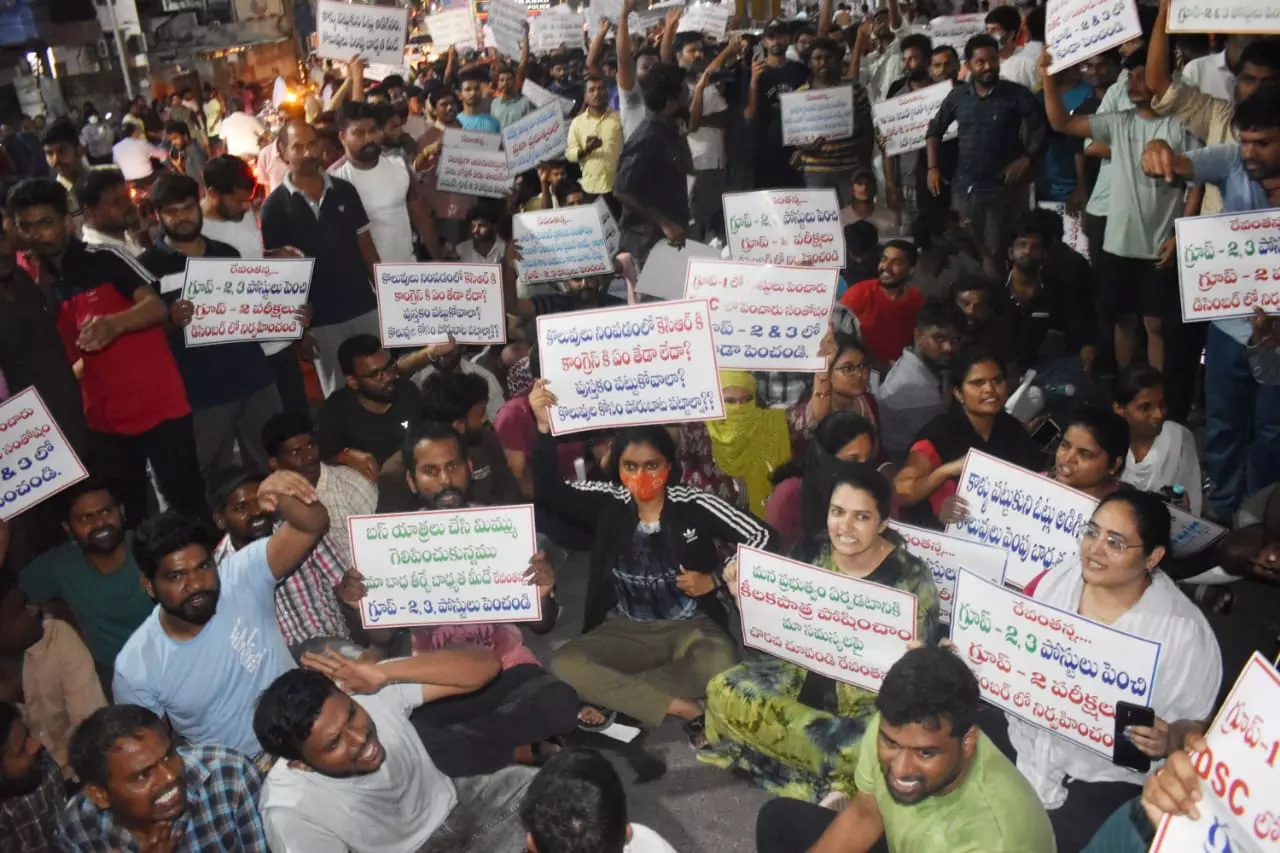 Telangana: Revanth faces first major hurdle as job-seekers go on protest