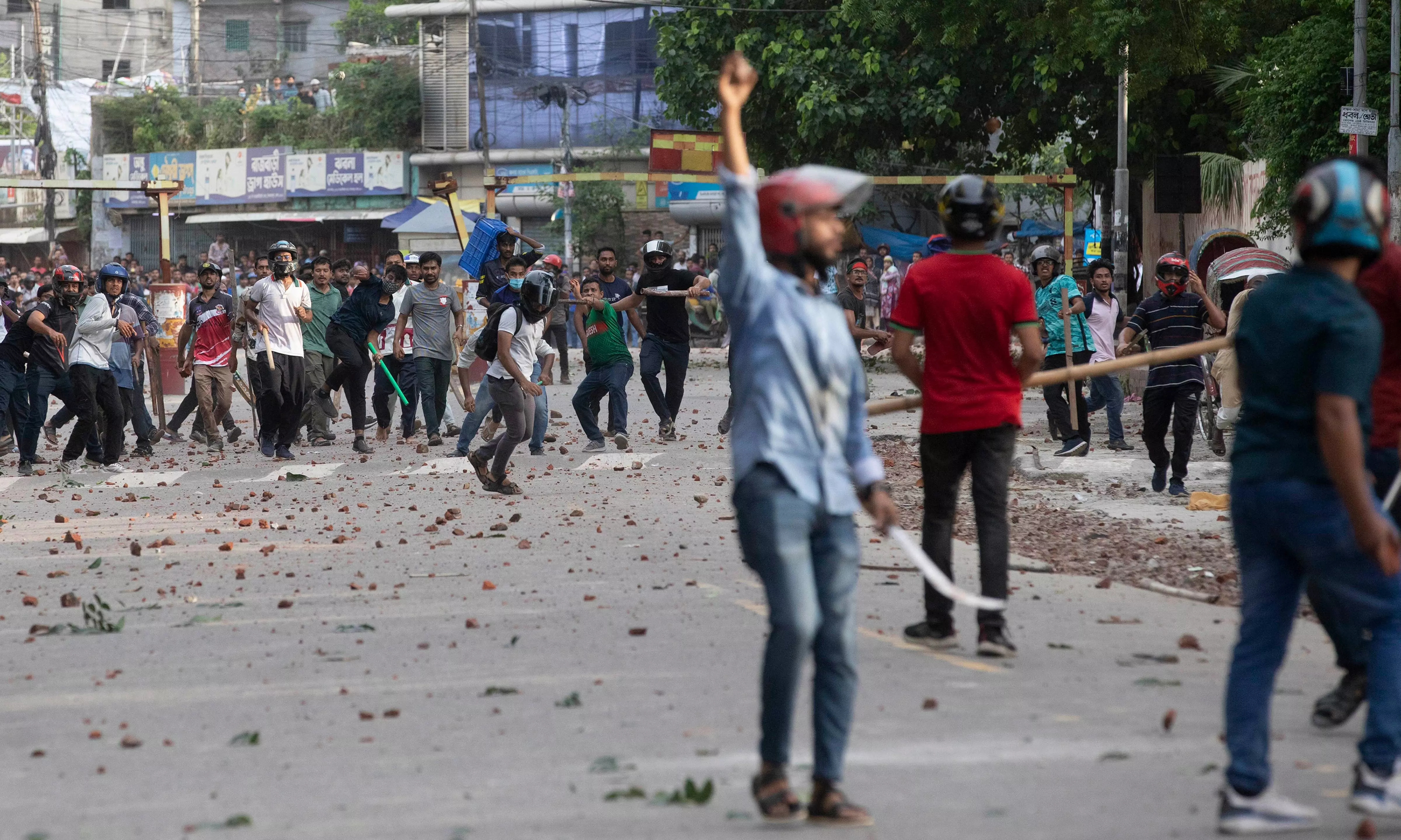 Violence over job quota: Dhaka Univ closed indefinitely; Vacate dorms, students told