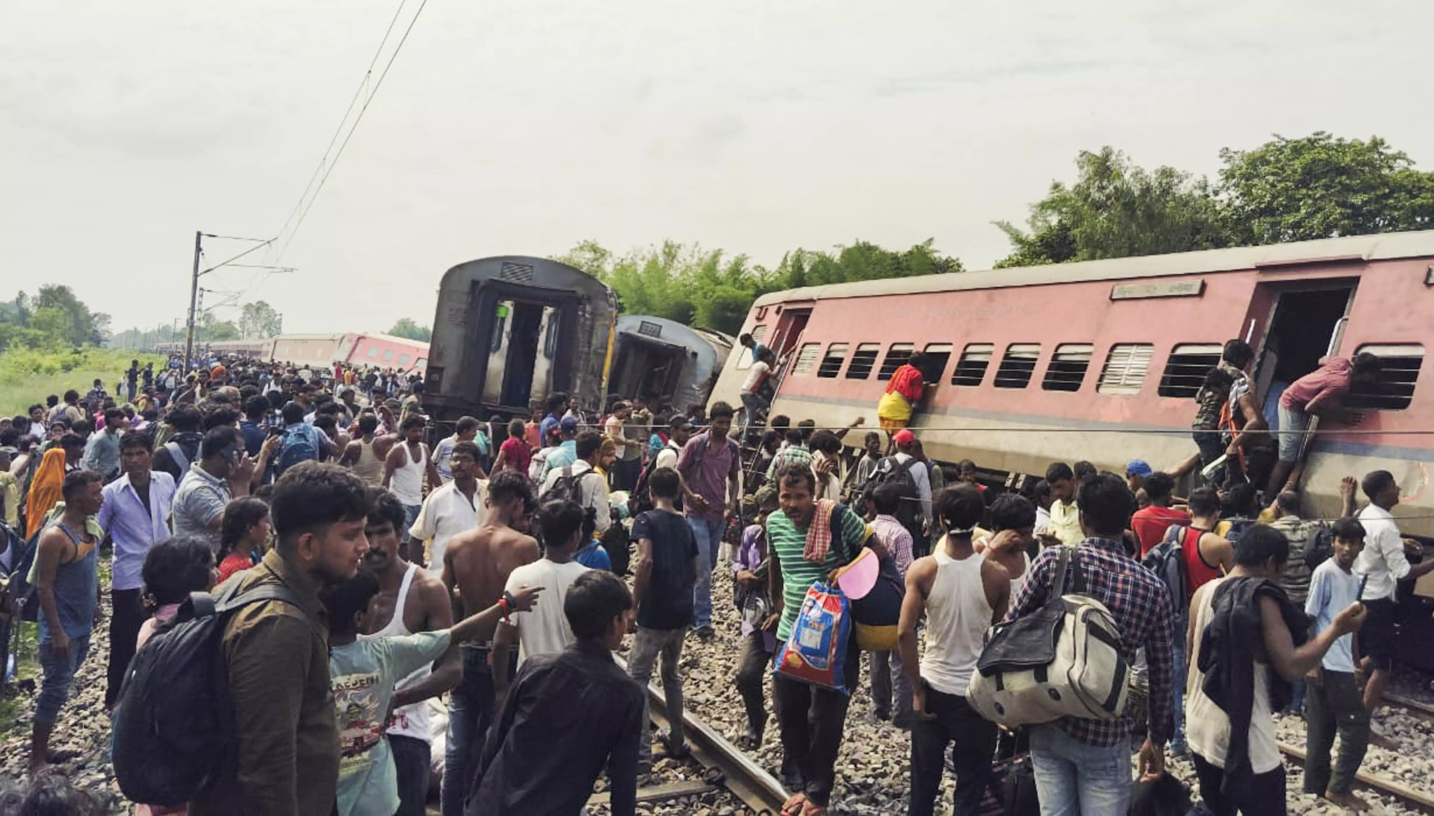 Gonda derailment: Joint probe sparks blame game; Railways calls report premature