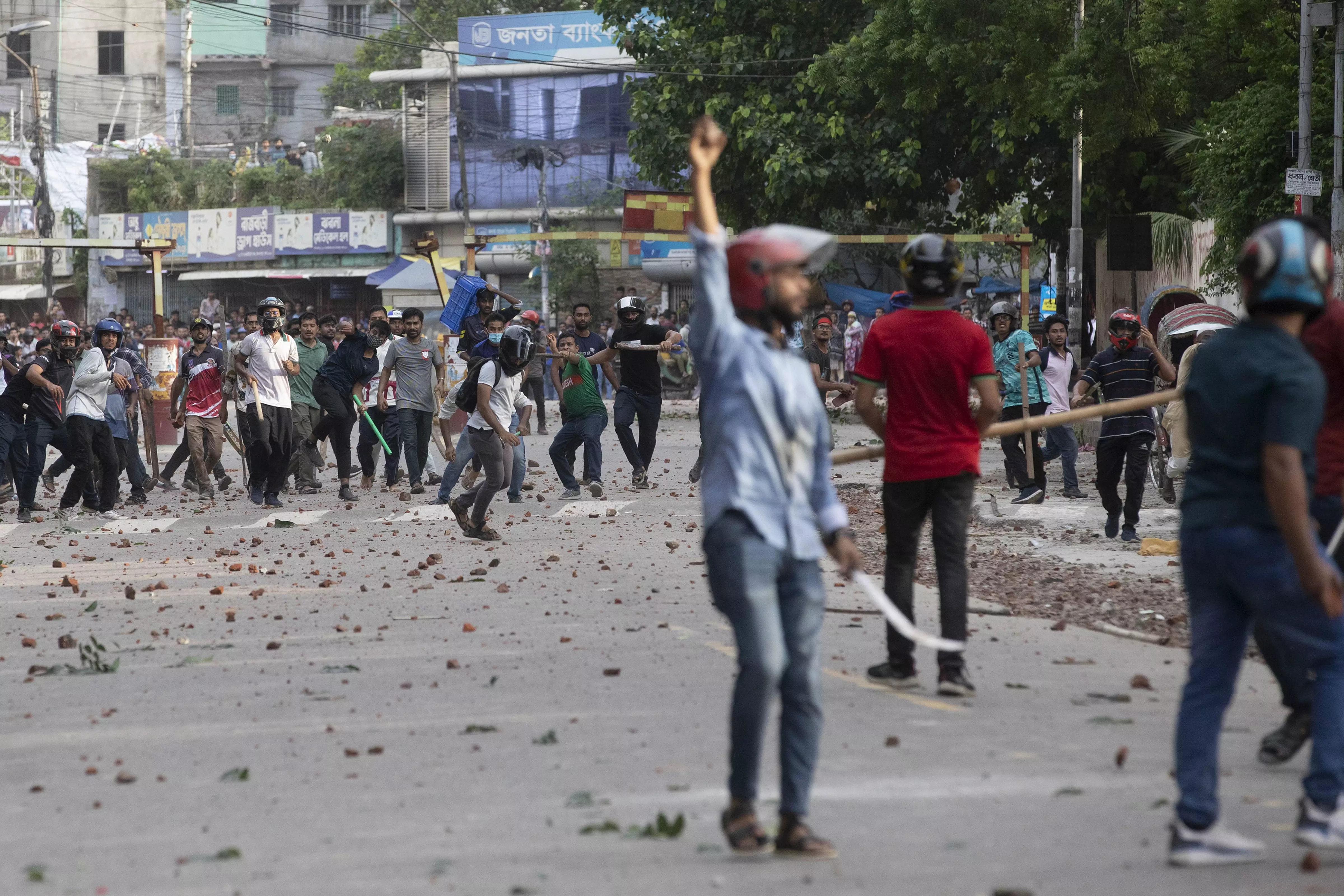 Violence grips Dhaka as quota clashes kill 25 people in Bangladesh