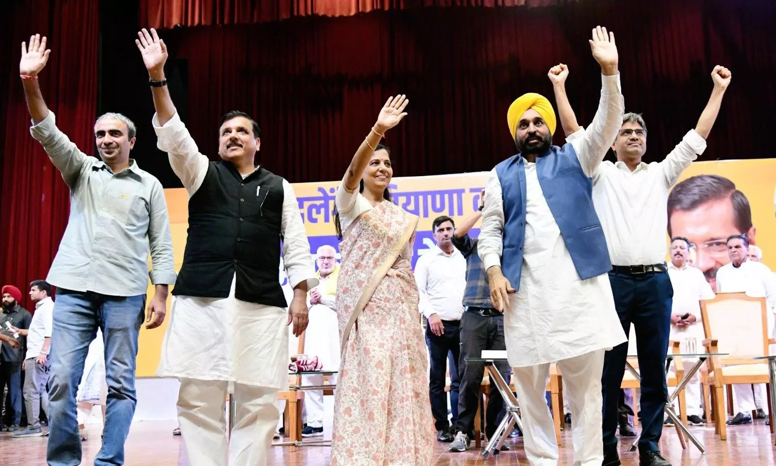 Free electricity, education: Sunita launches ‘Kejriwal’s guarantees’ in Haryana