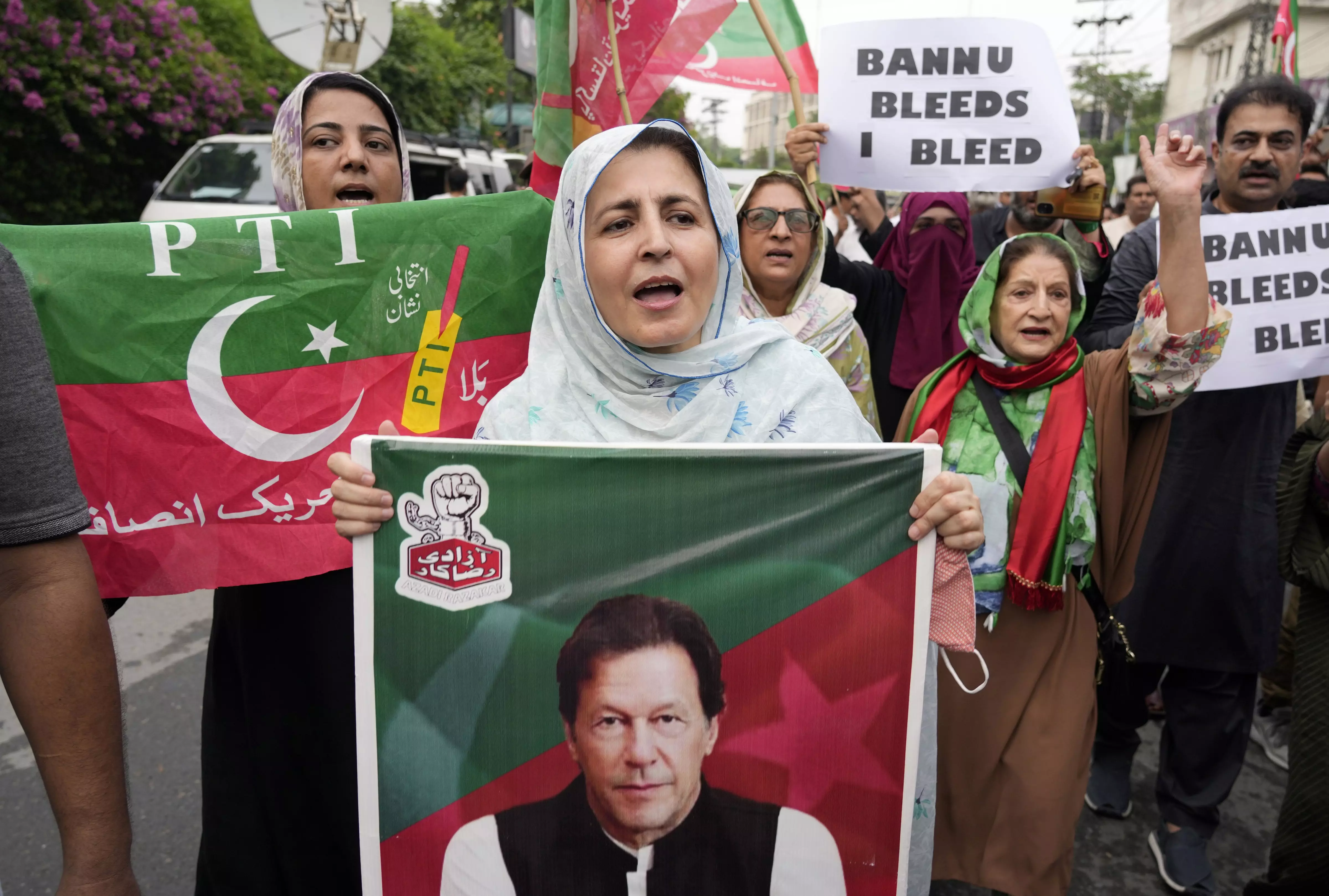 Release of arrested leaders: Ex-Pak PM Imran Khans party calls for nationwide protests