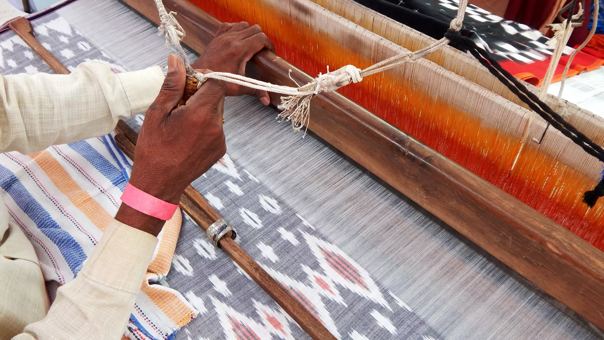 3 reasons why handloom weavers in Telangana, Andhra are in deep distress