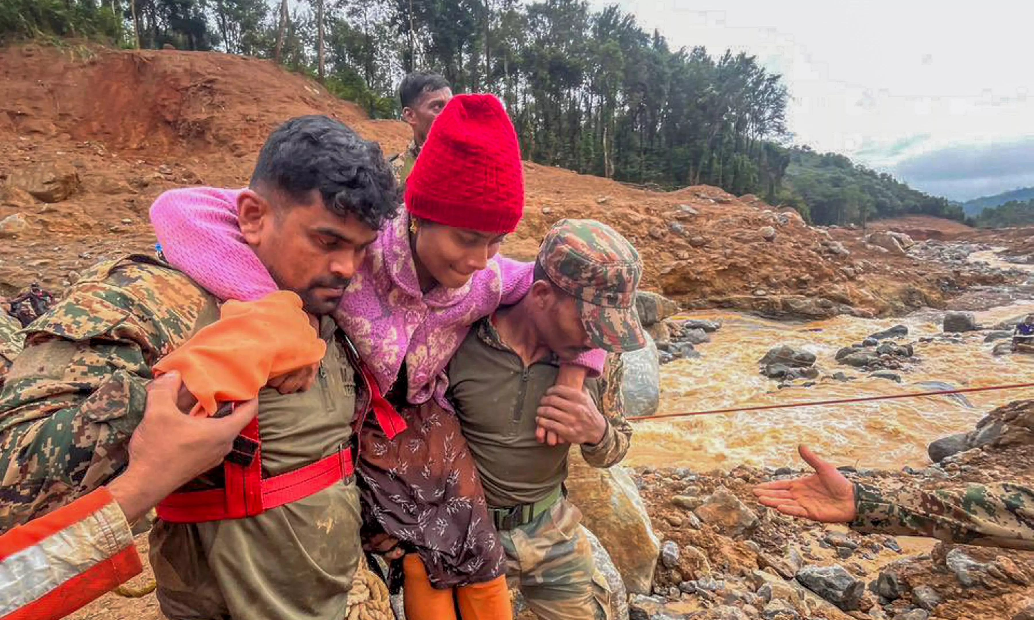 Wayanad landslide rescue