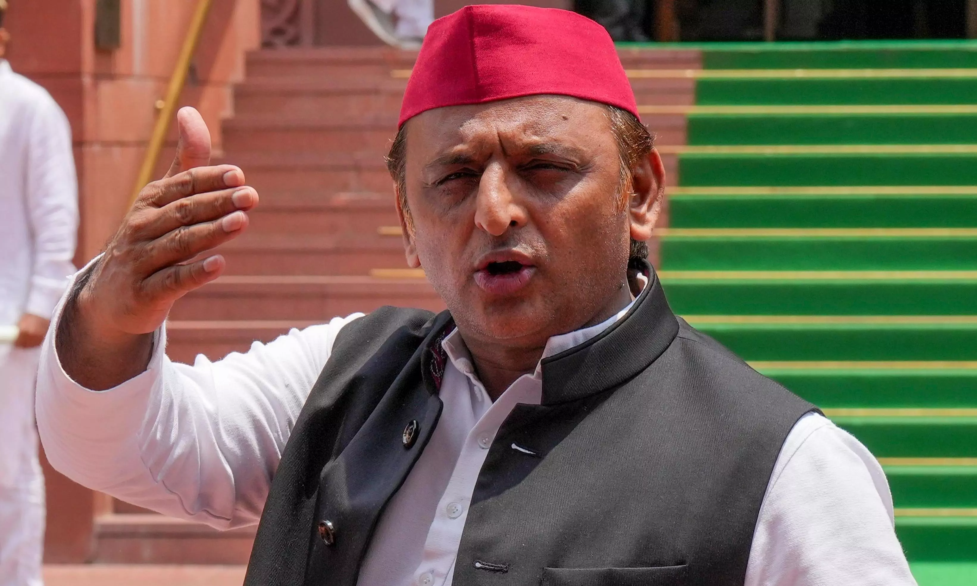 SP leader Akhilesh Yadav alleges land scam in Ayodhya by BJP, govt officials