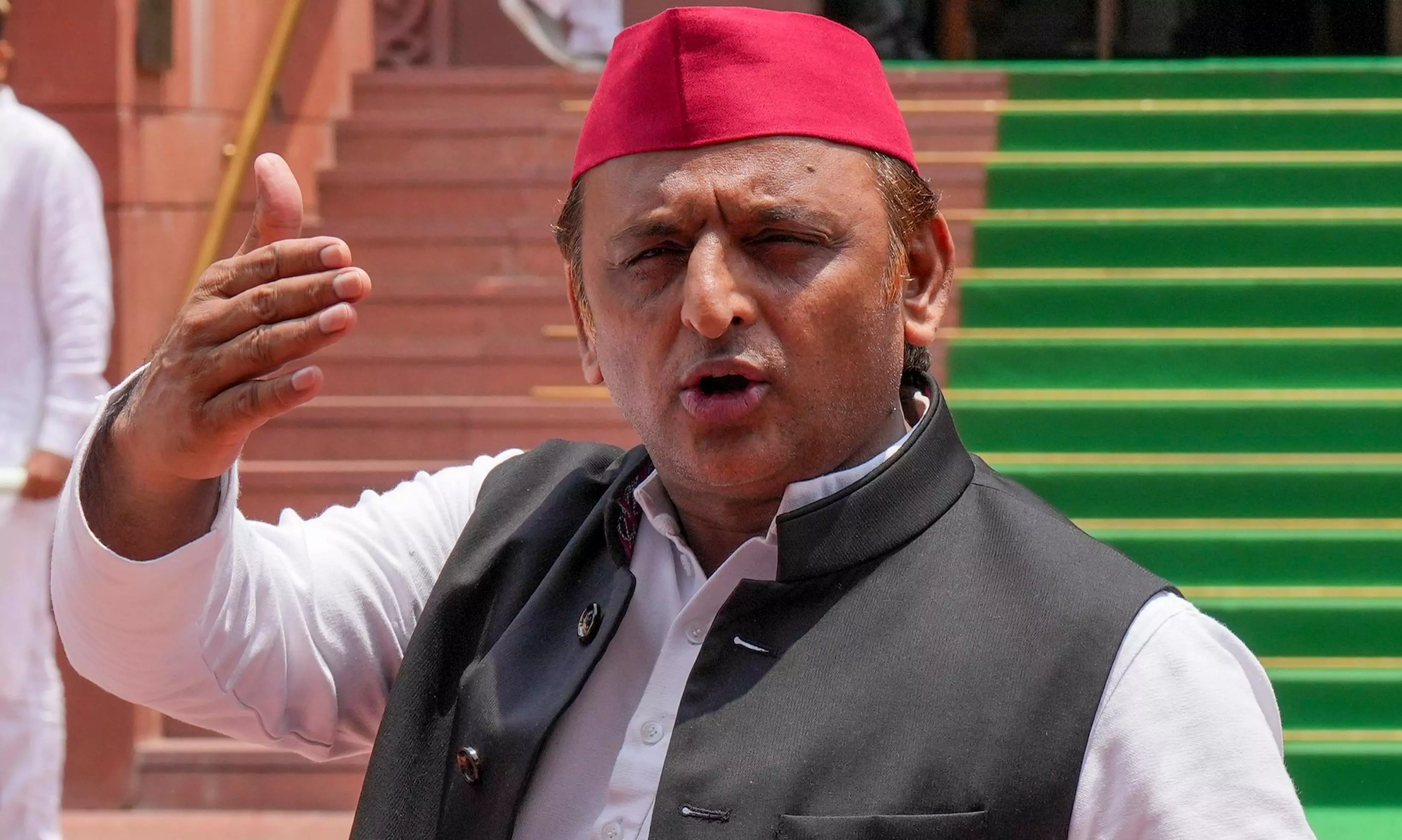 Akhilesh Yadav tells CM Adityanath to first get his DNA checked