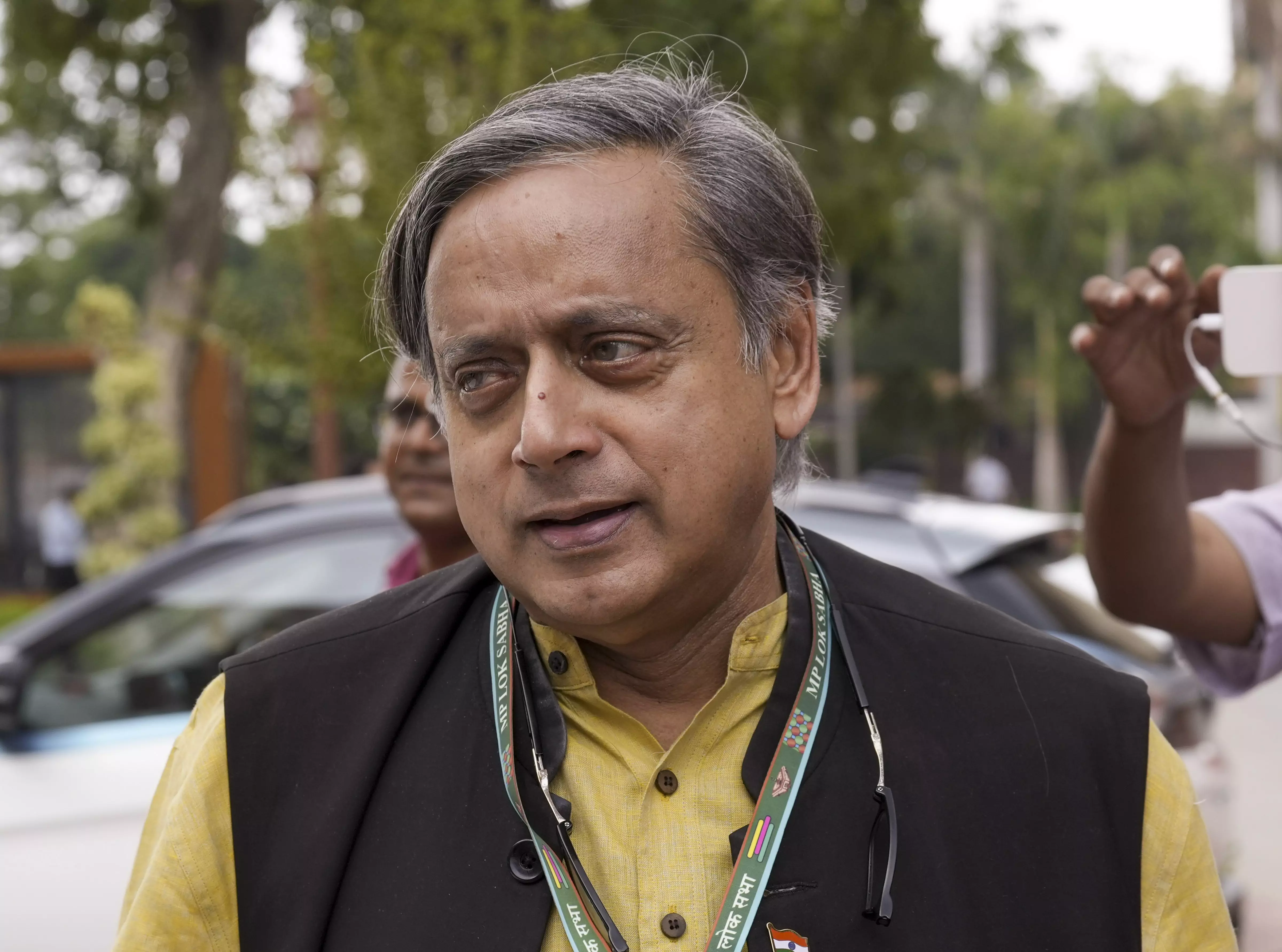 Remark against PM Modi: SC to hear Cong MP Tharoors plea