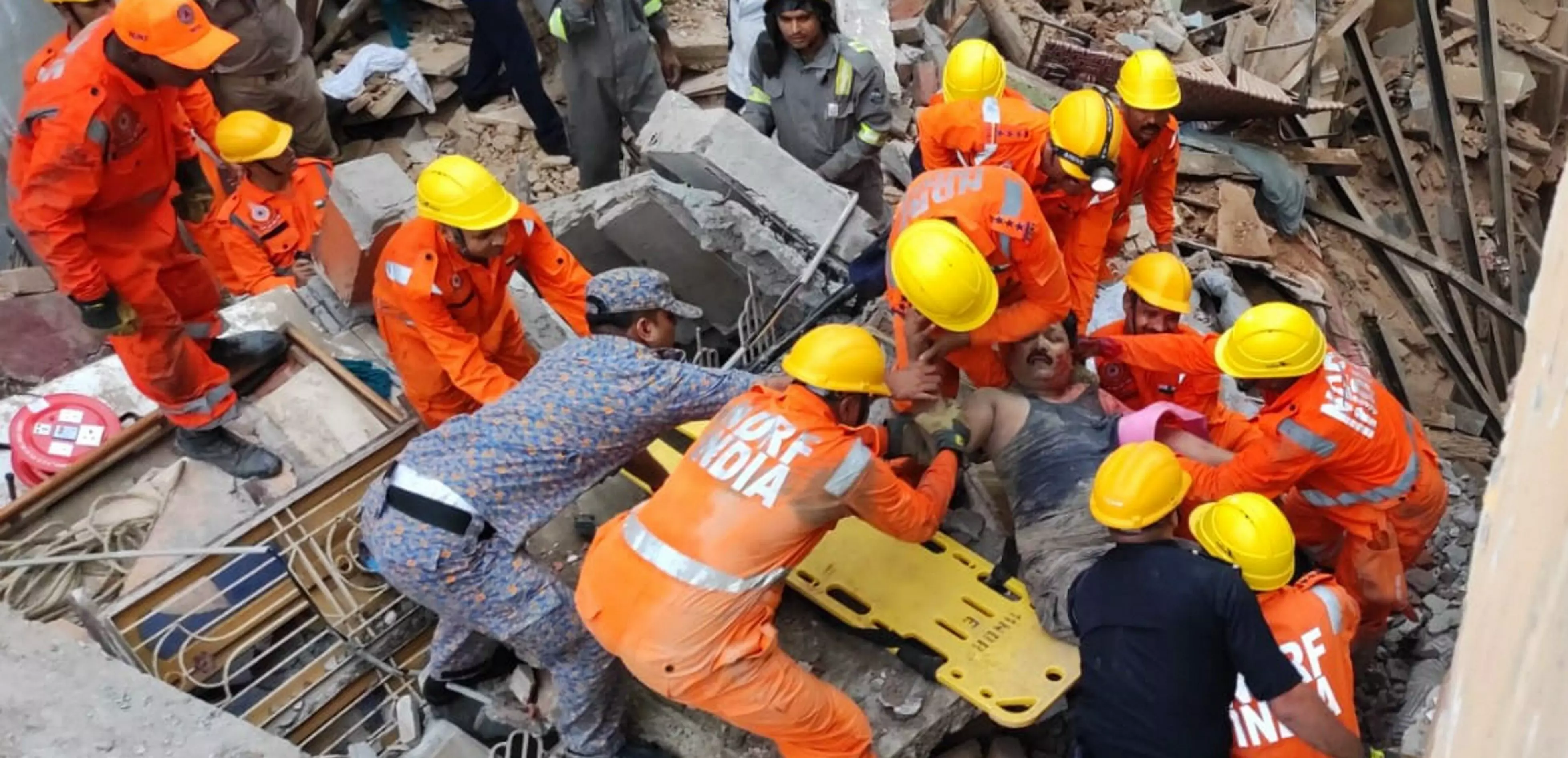 Varanasi: 1 killed, 5 rescued after two houses collapse