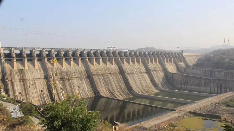 Gujarat: Sardar Sarovar dam water level rises; high alert in 25 villages