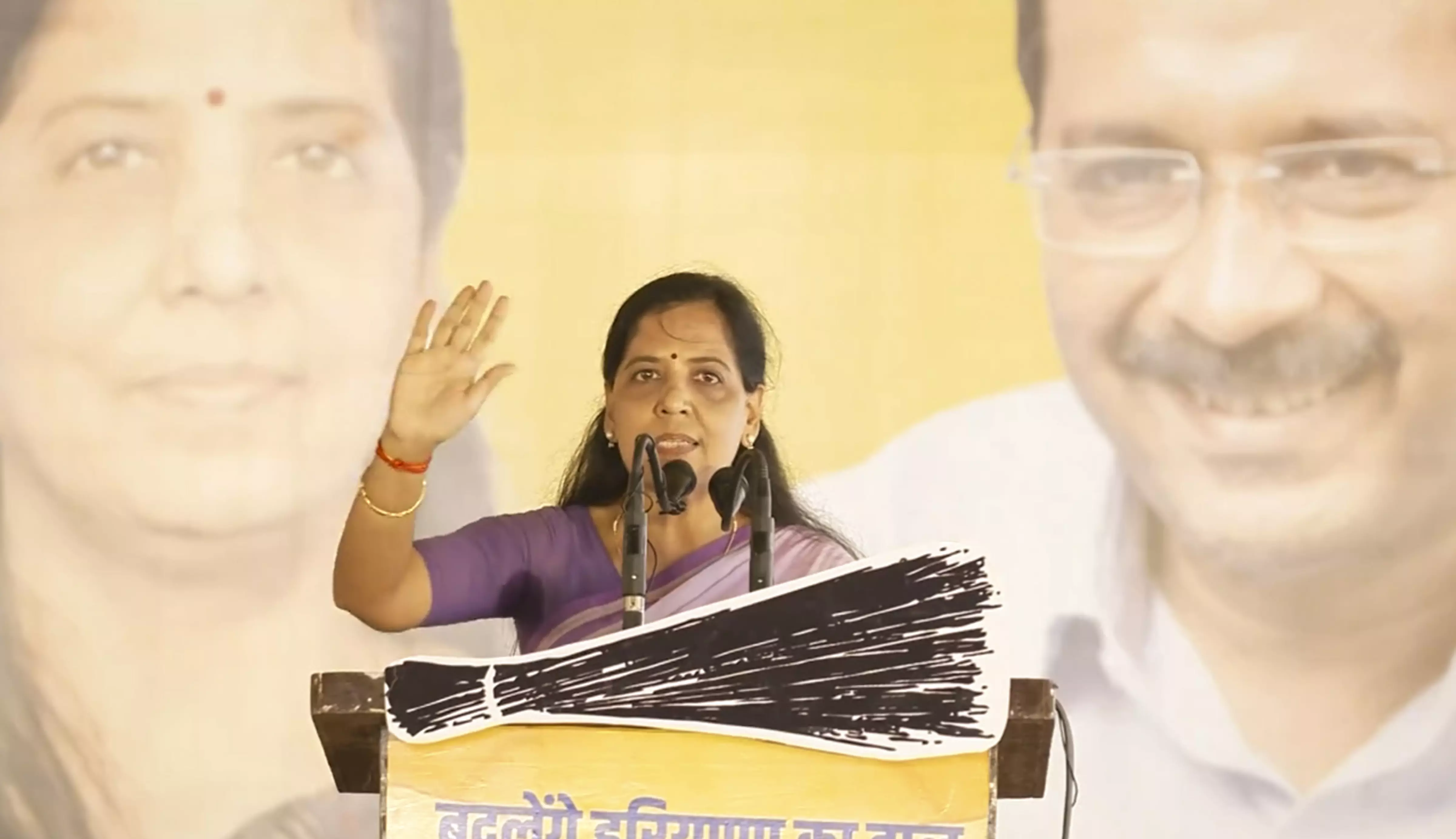 Vote for AAP to build new Haryana: Sunita Kejriwal