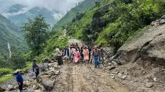 Heavy rain continues to lash Himachal Pradesh, 338 roads closed
