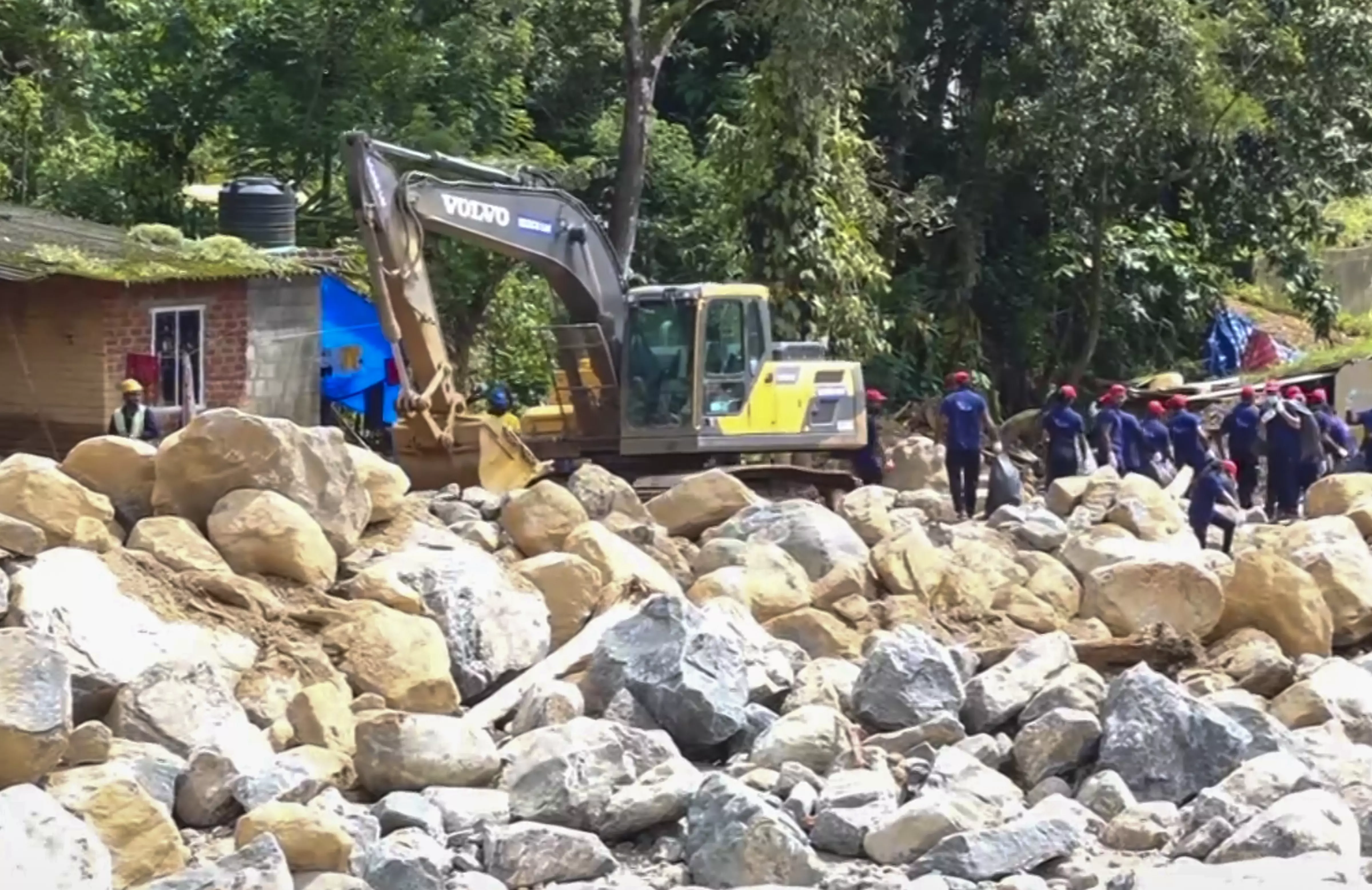 Wayanad: Five-member expert team begins inspection of landslides-hit areas