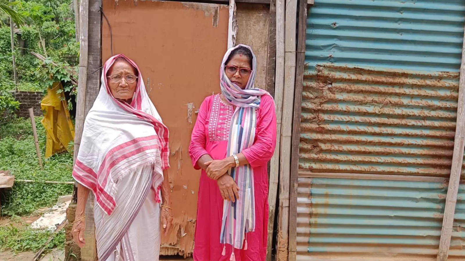 Bina Das (left) and her daughter-in-law Abonti (right) lost their house during the eviction drive.