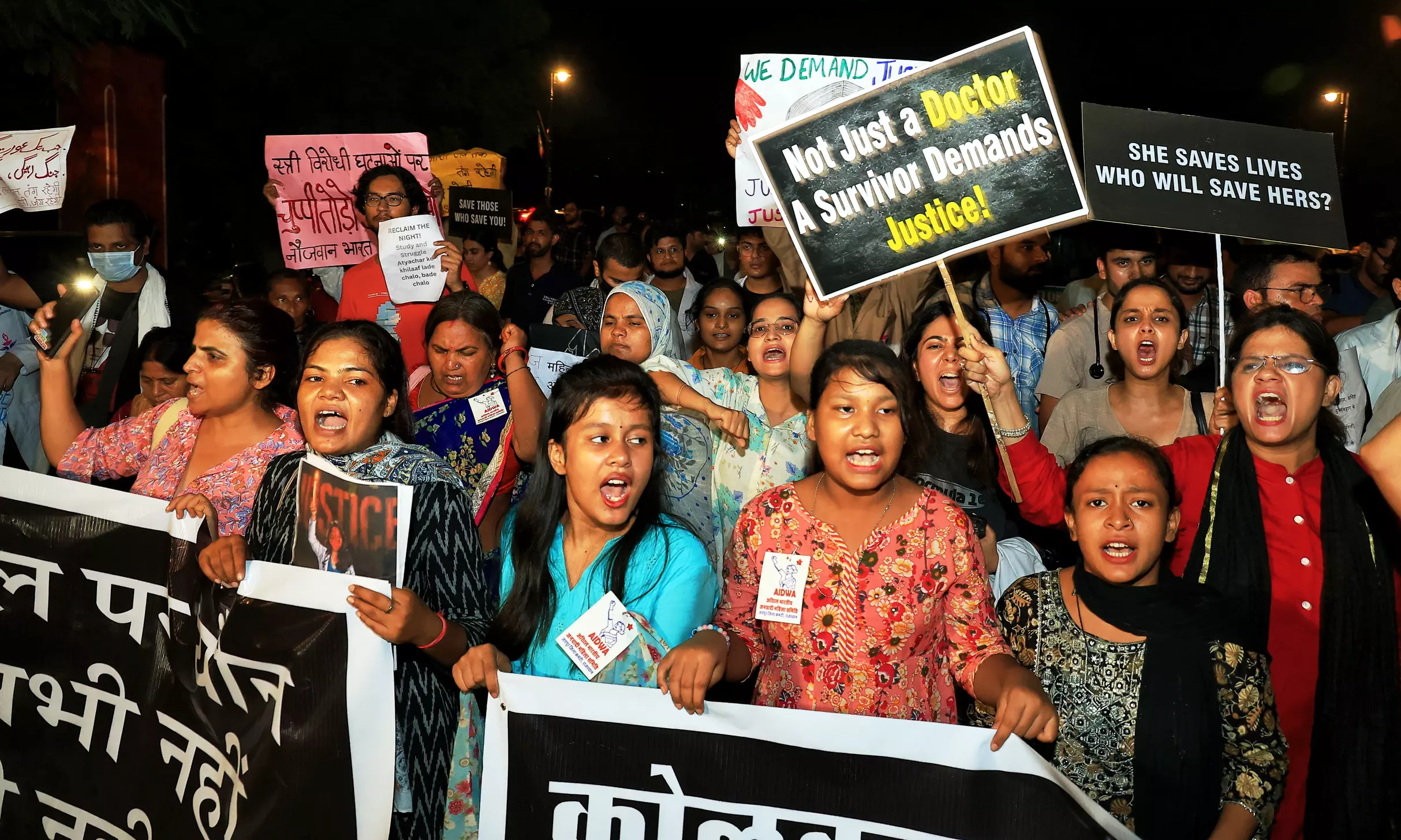 Kolkata rape-murder: Junior doctors continue stir, healthcare services remain affected in Bengal