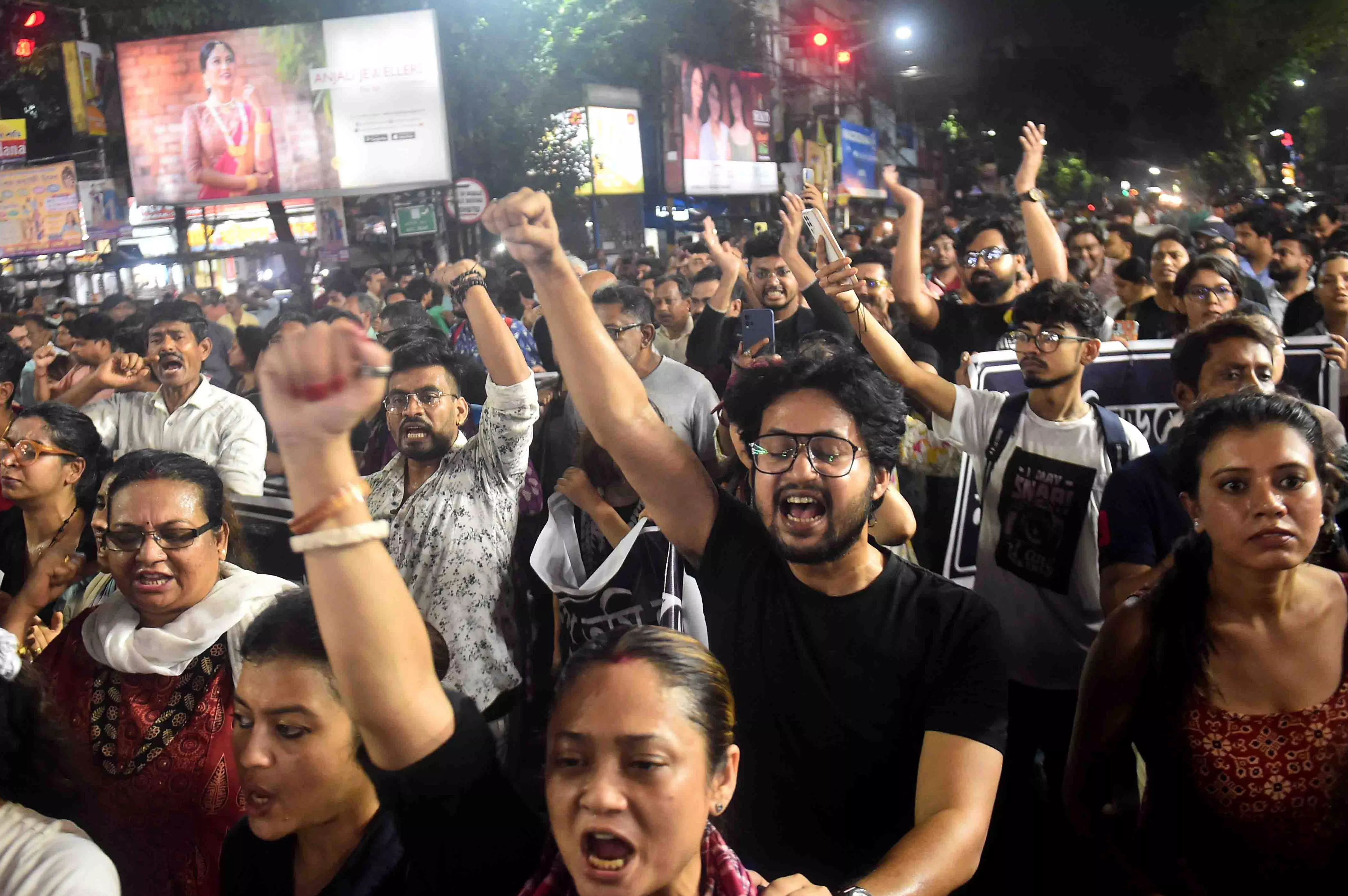 Kolkata: Women ‘reclaim the night’ again; film fraternity raises its voice