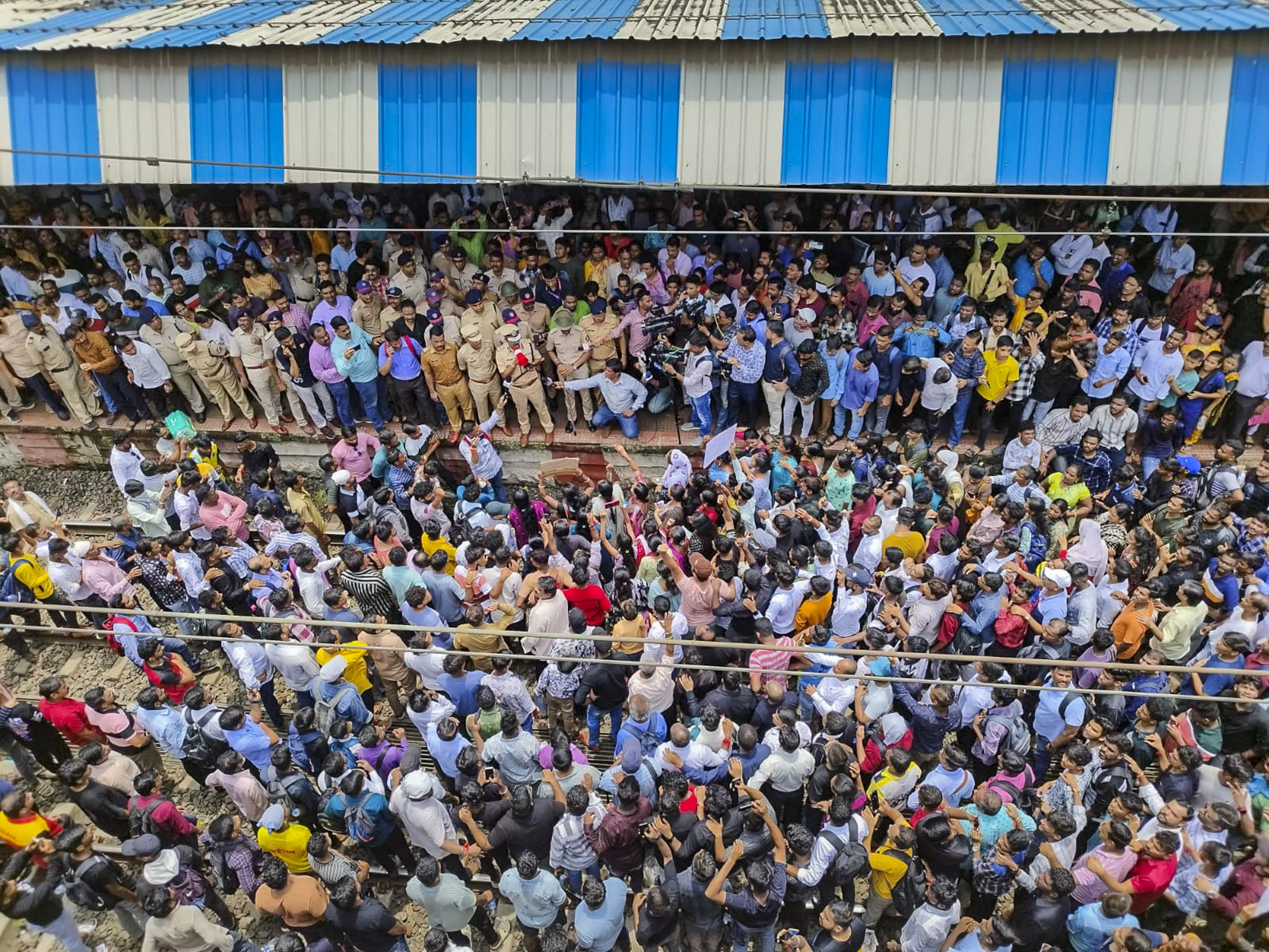 Thane: Two 4-year-olds sexually assaulted in school; locals stage rail roko protest