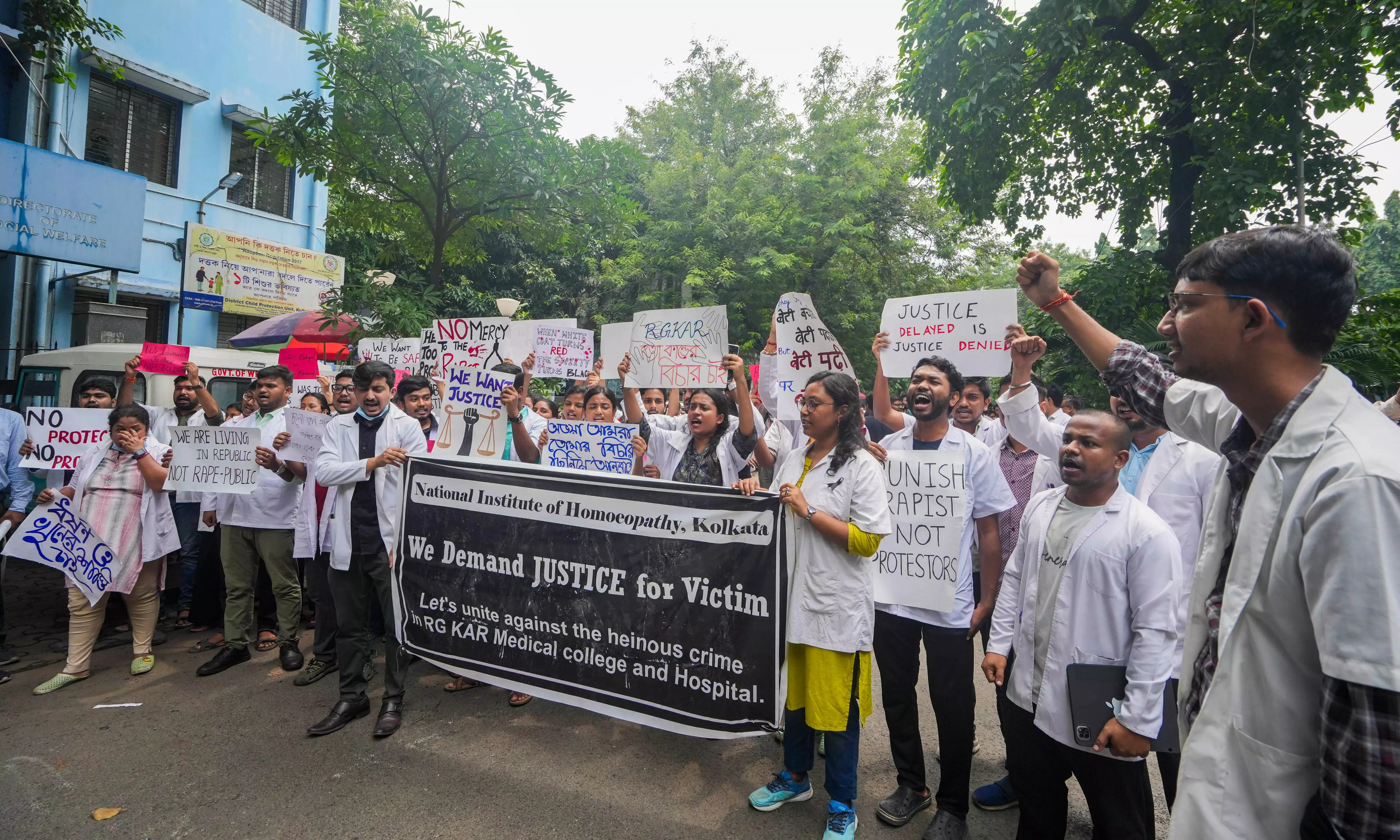 West Bengal: Junior doctors seek meeting with chief secretary on key unresolved issues